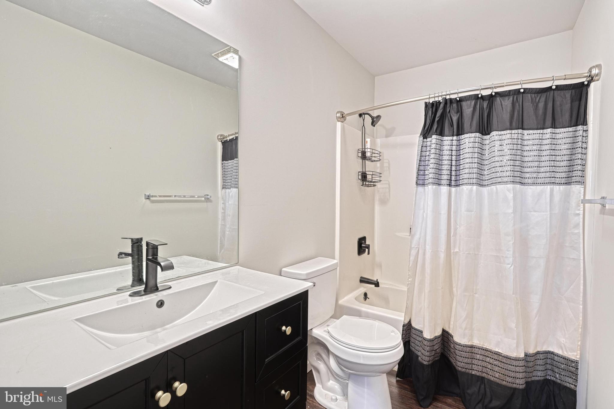 STOVERSTOWN VILLAGE - Residential