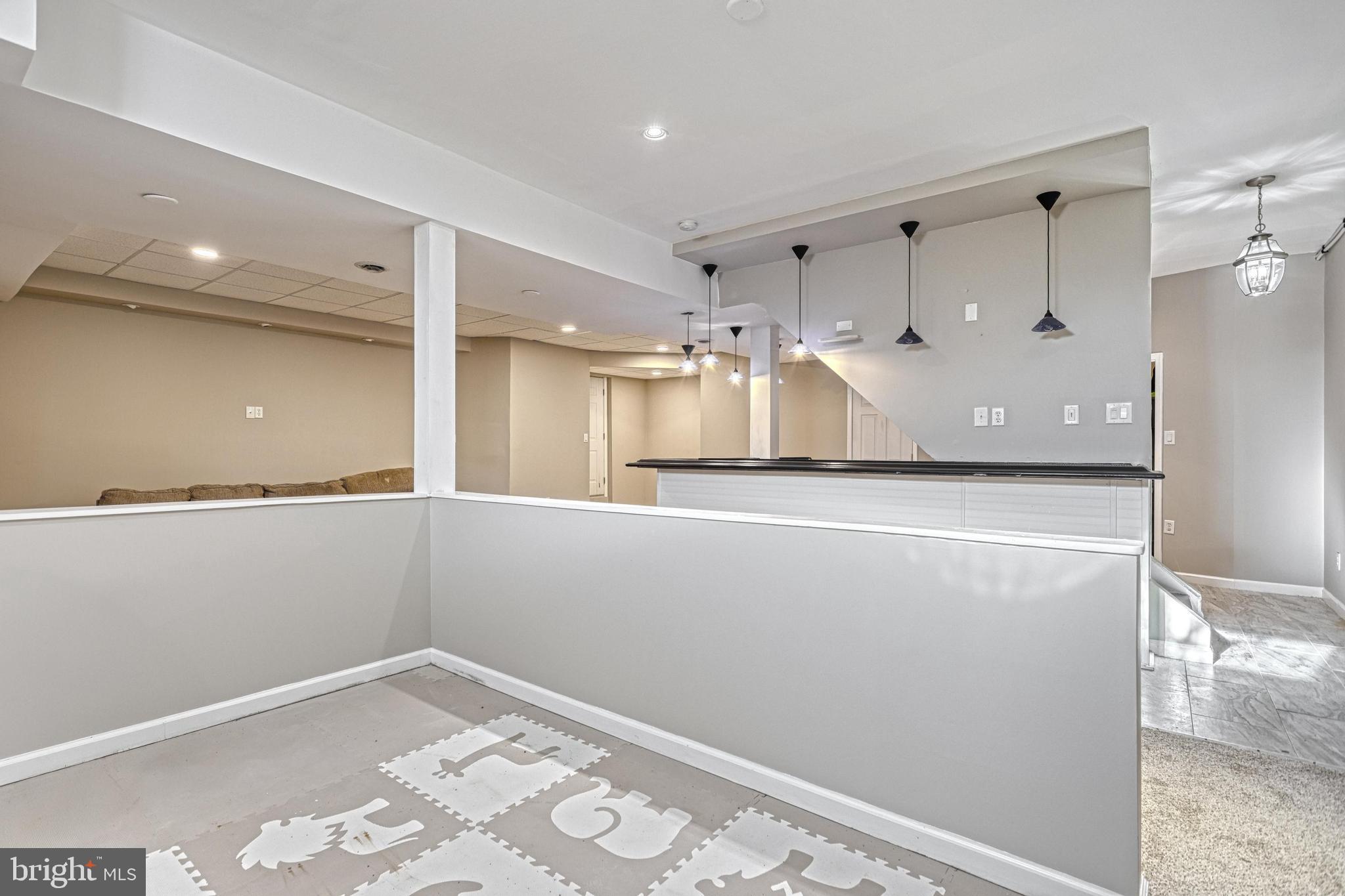 STOVERSTOWN VILLAGE - Residential