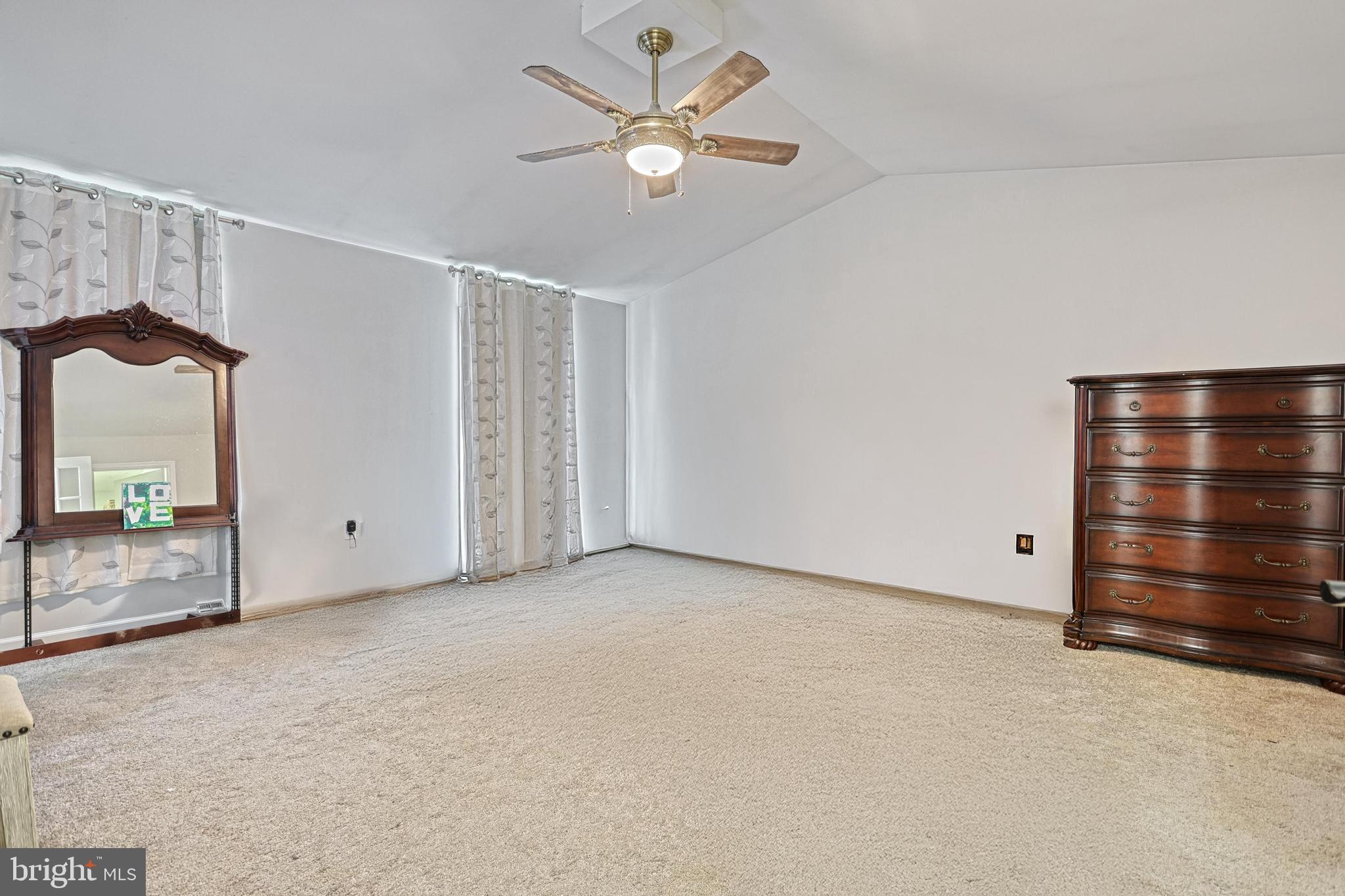 STOVERSTOWN VILLAGE - Residential