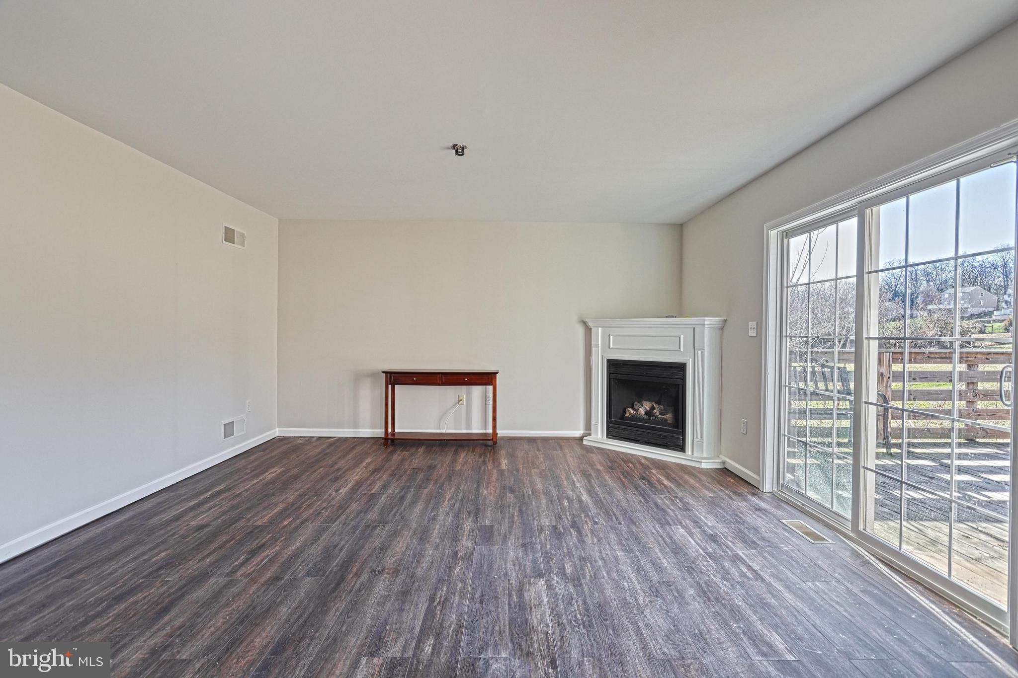 STOVERSTOWN VILLAGE - Residential