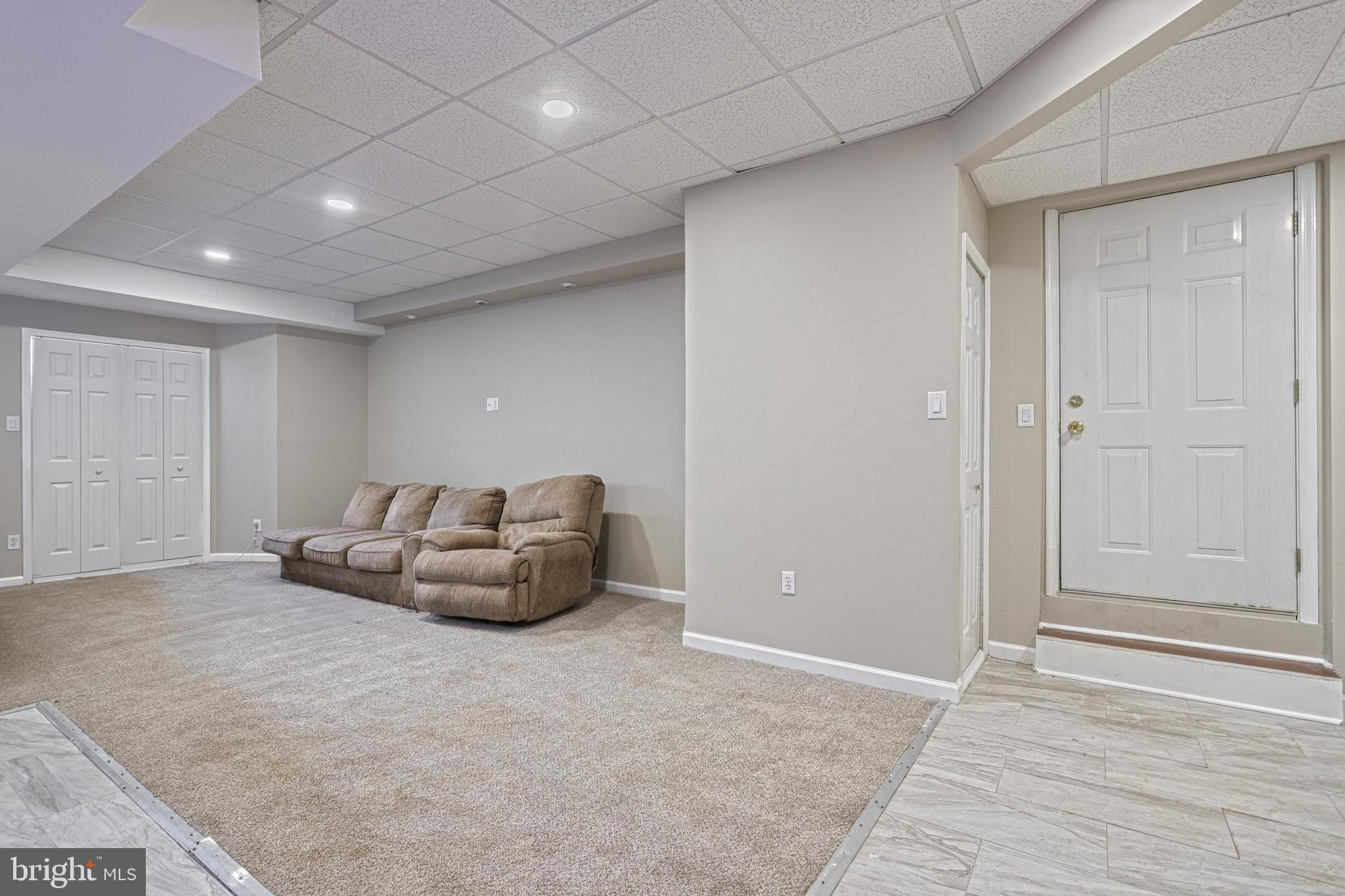 STOVERSTOWN VILLAGE - Residential