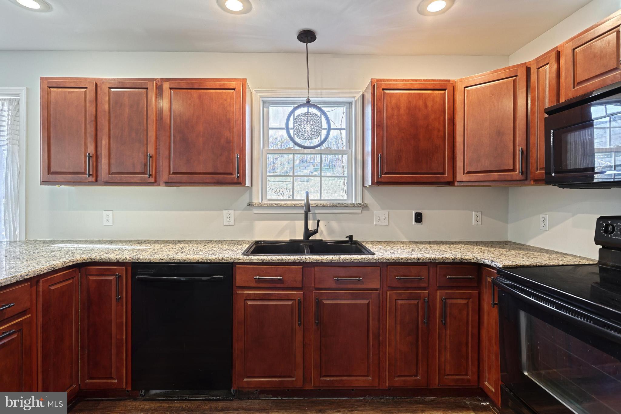 STOVERSTOWN VILLAGE - Residential