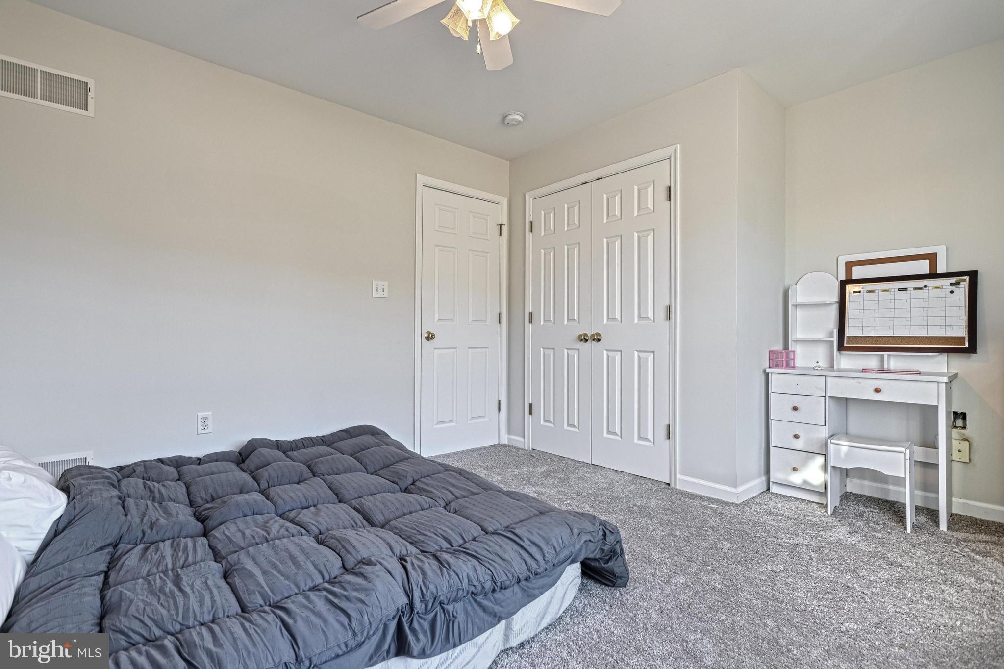 STOVERSTOWN VILLAGE - Residential