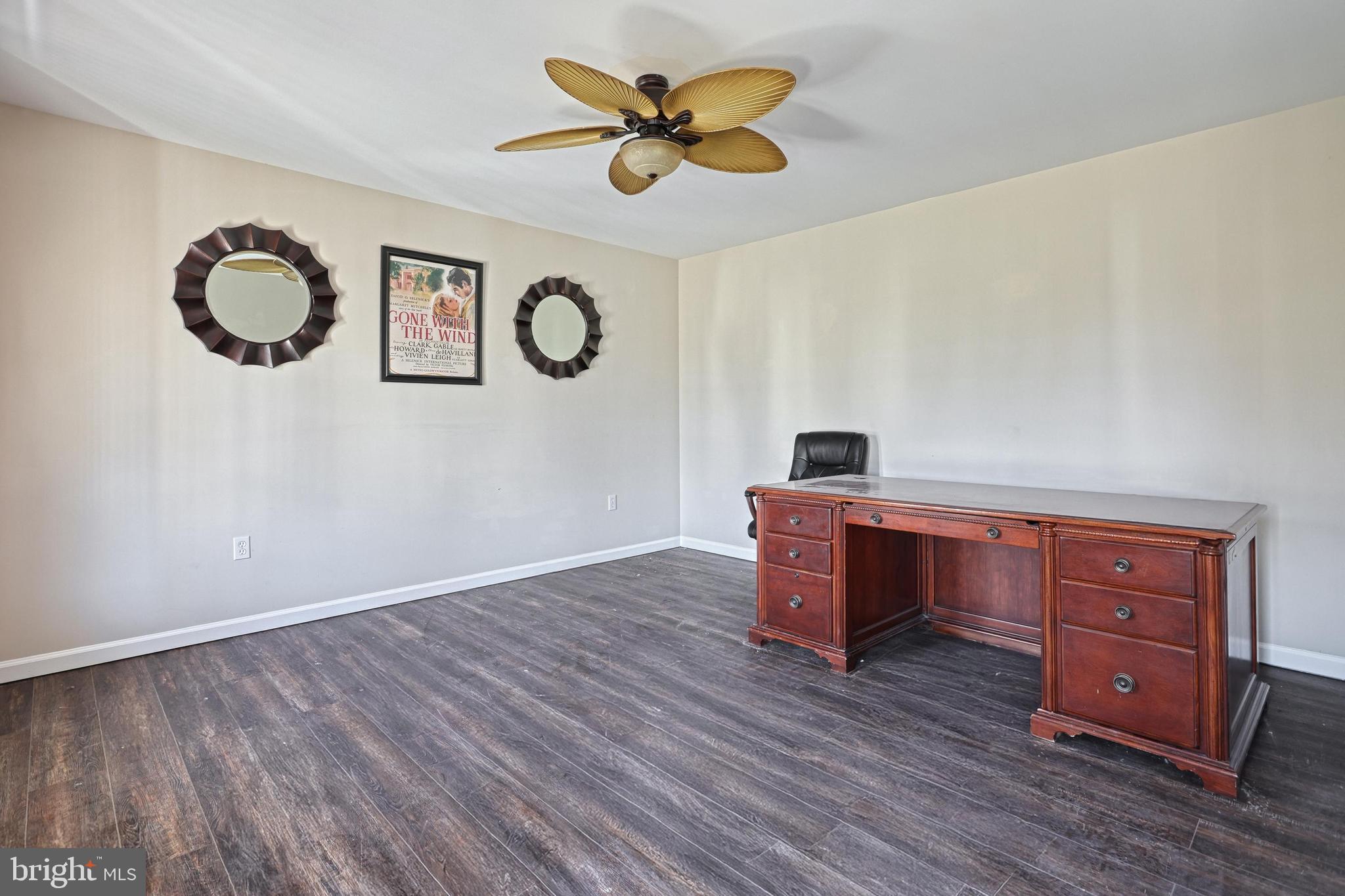 STOVERSTOWN VILLAGE - Residential