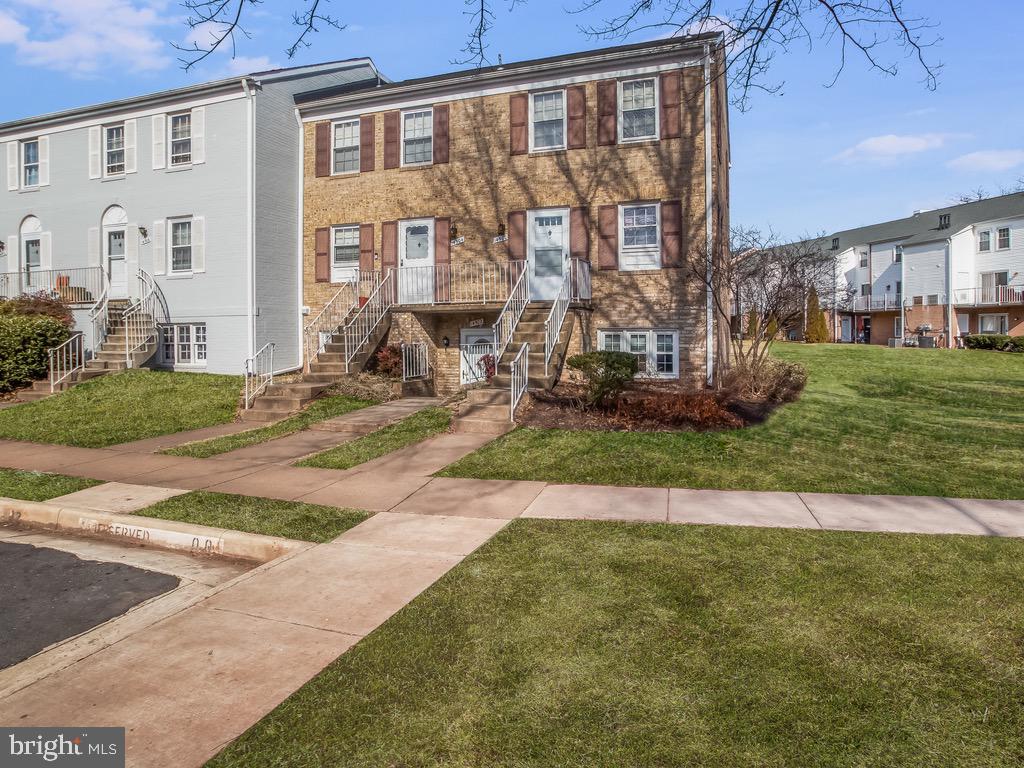 THE MEADOWS - Residential