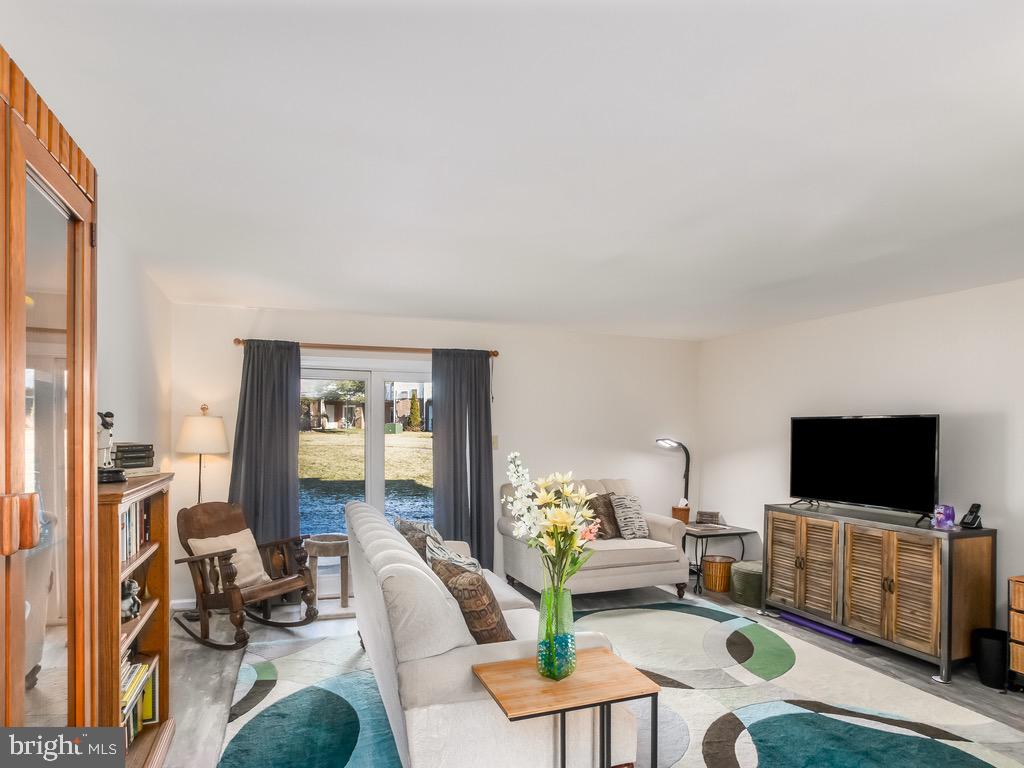 THE MEADOWS - Residential