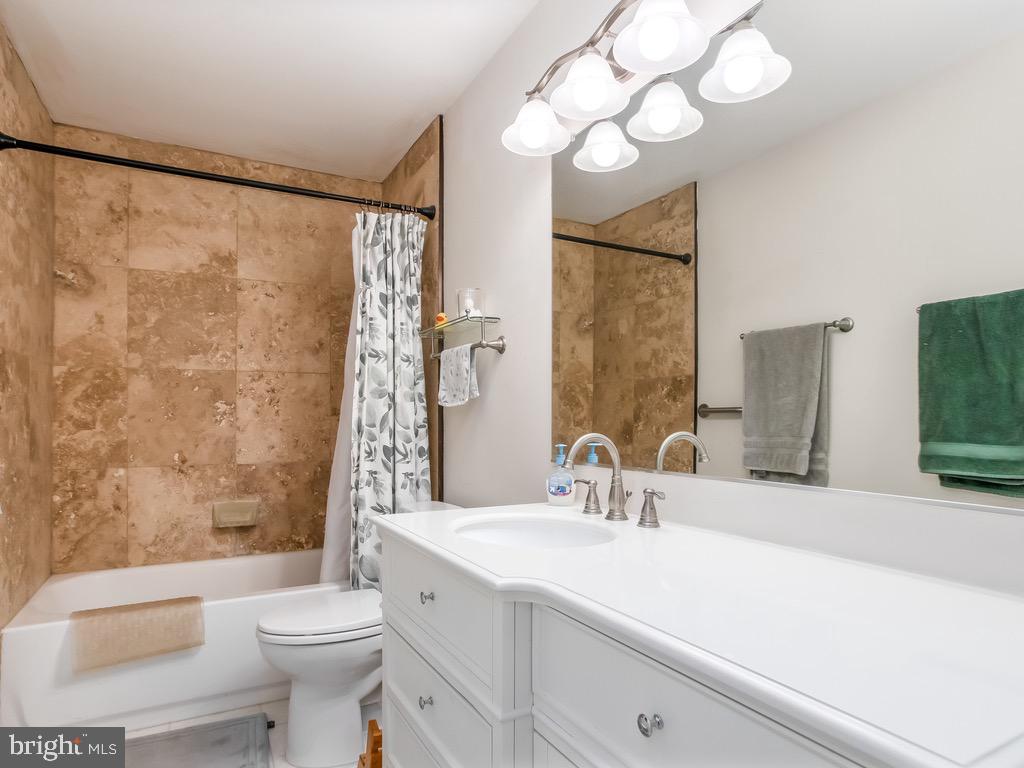 THE MEADOWS - Residential