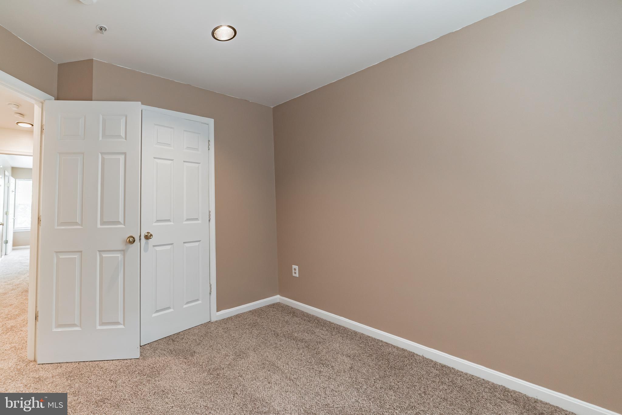 WINTERS RUN MANOR - Residential