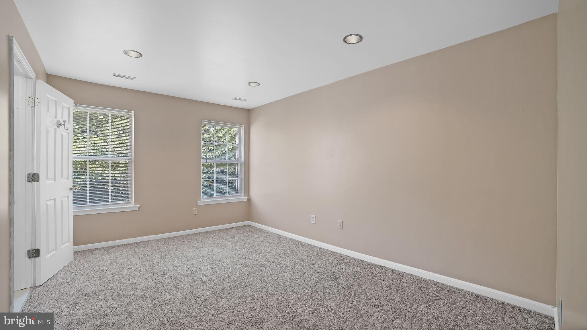 WINTERS RUN MANOR - Residential