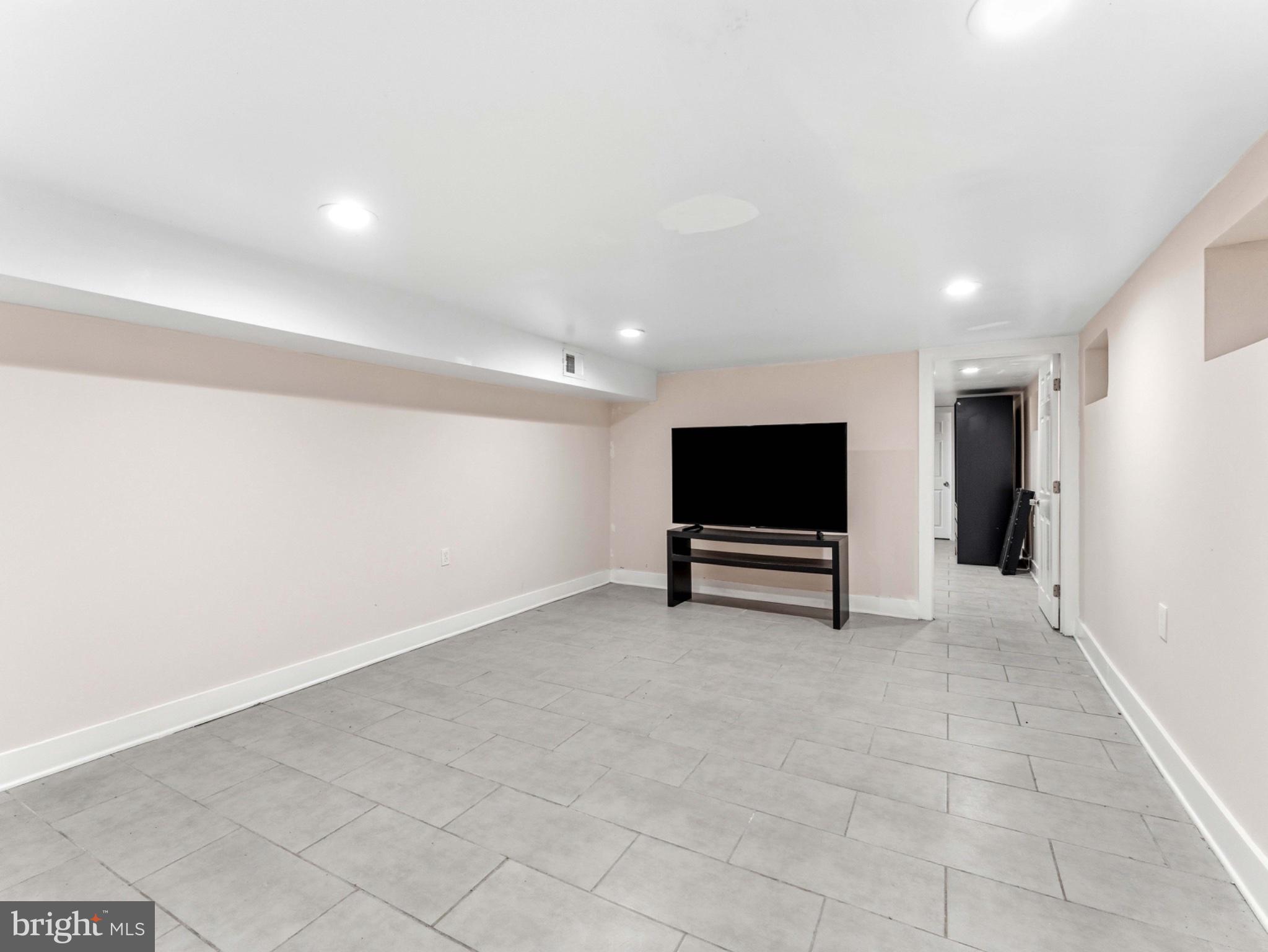 COBBS CREEK - Residential