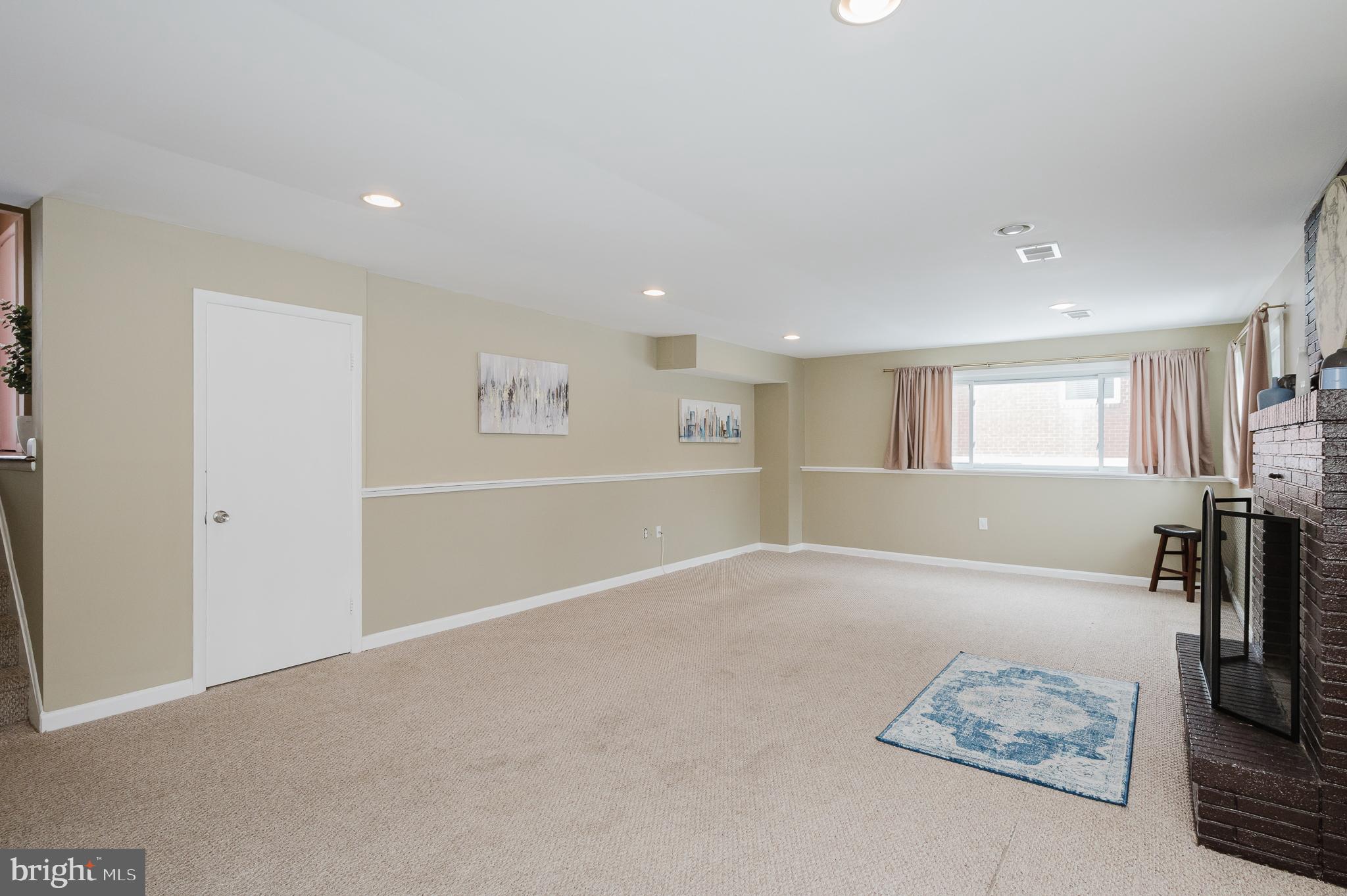 OLD COURT ESTATES - Residential