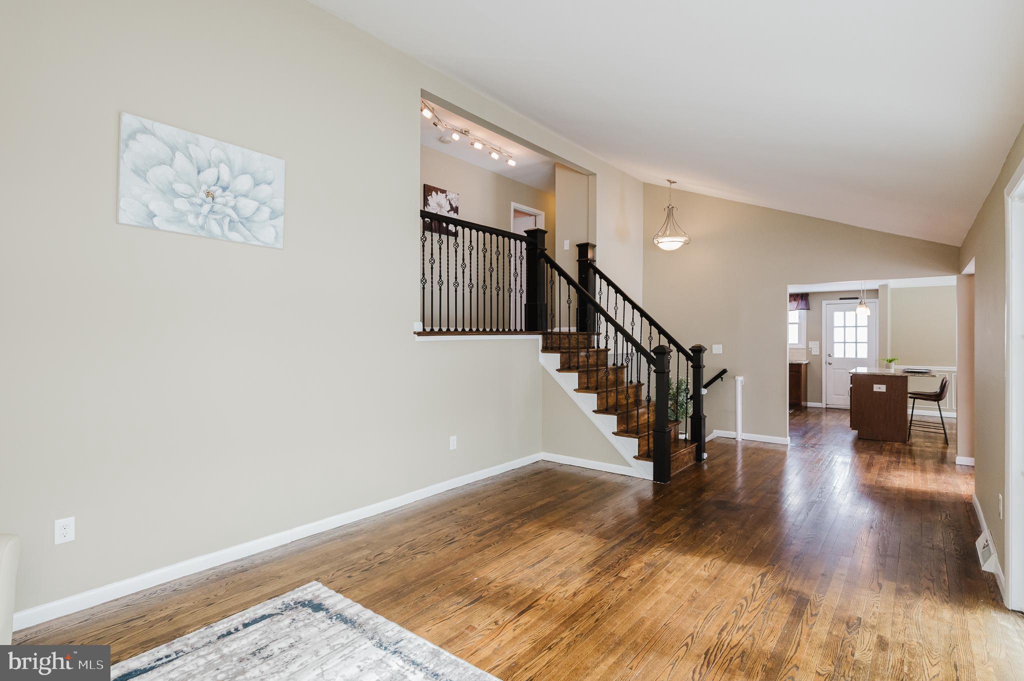 OLD COURT ESTATES - Residential