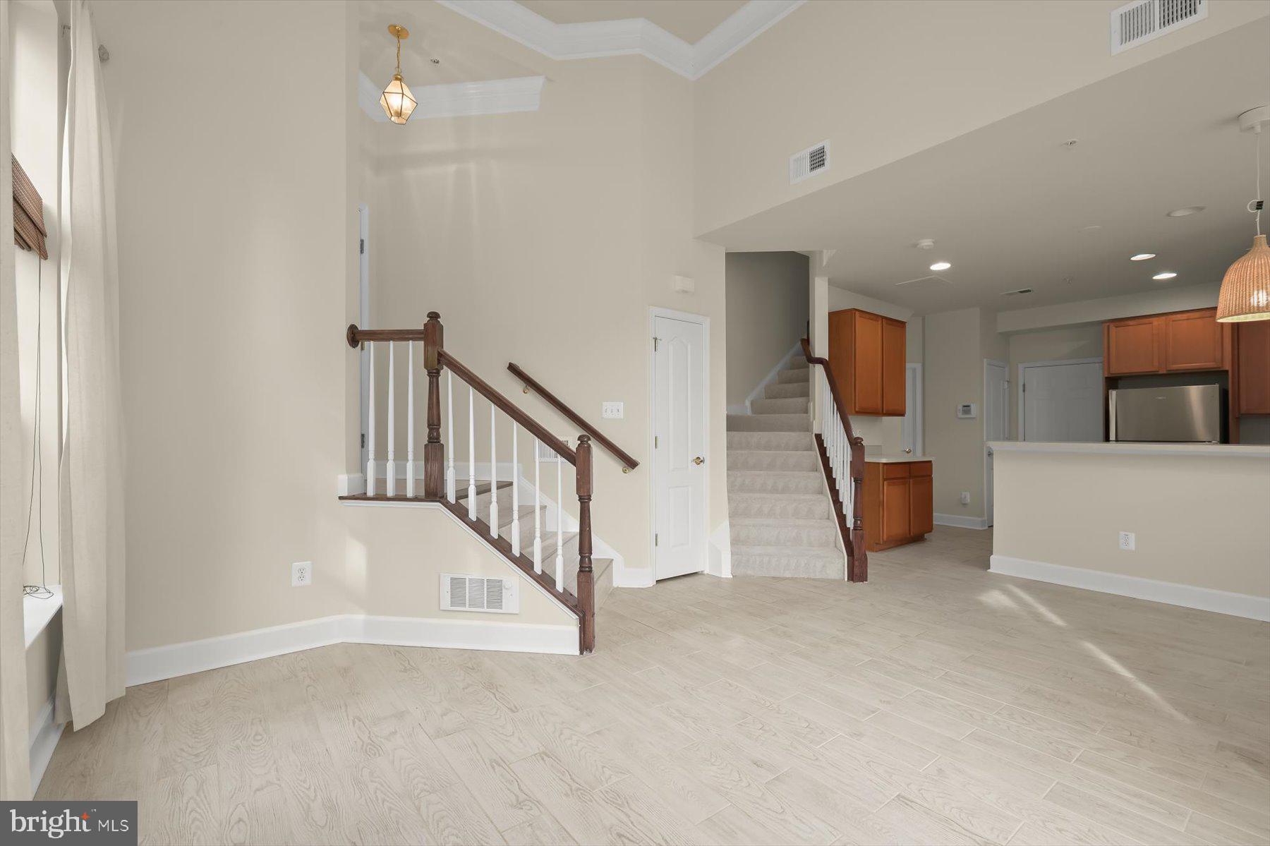 19401 BUCKINGHAM WAY 19401
