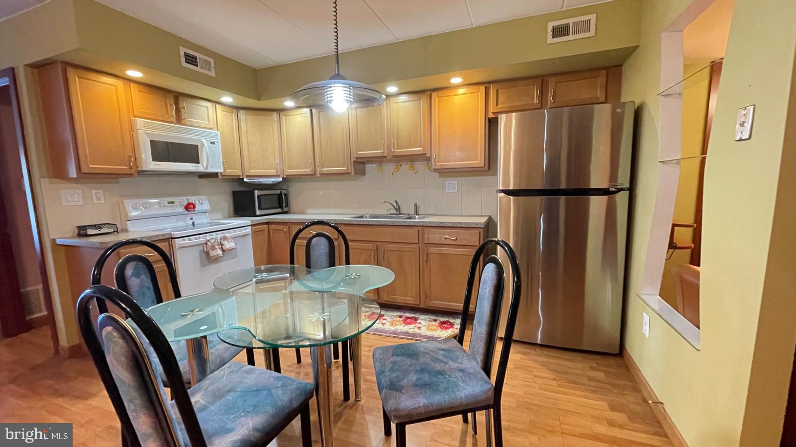 2131 WELSH ROAD 102