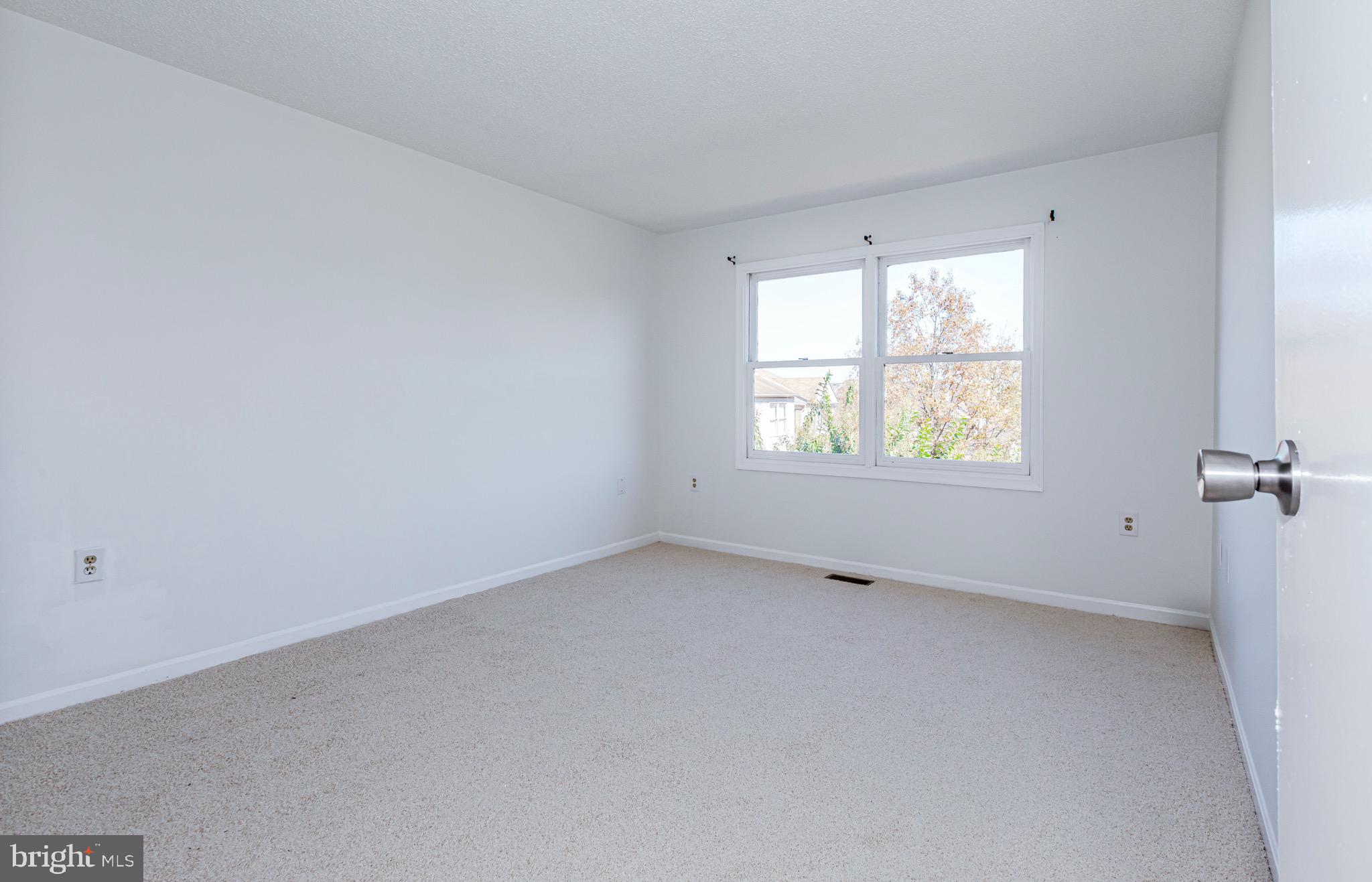 STONINGTON CONDOMINIUMS - Residential Lease