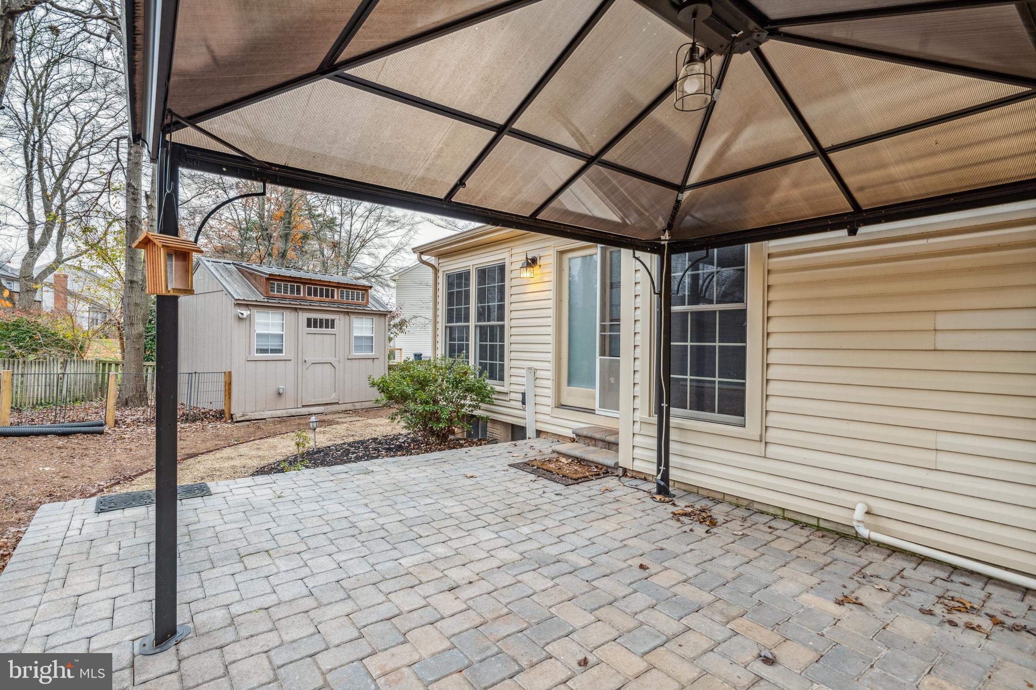 LEE MANOR - Residential Lease