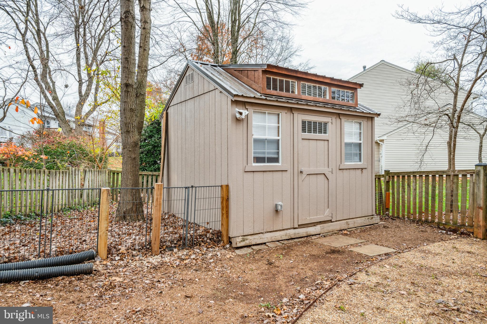 LEE MANOR - Residential Lease