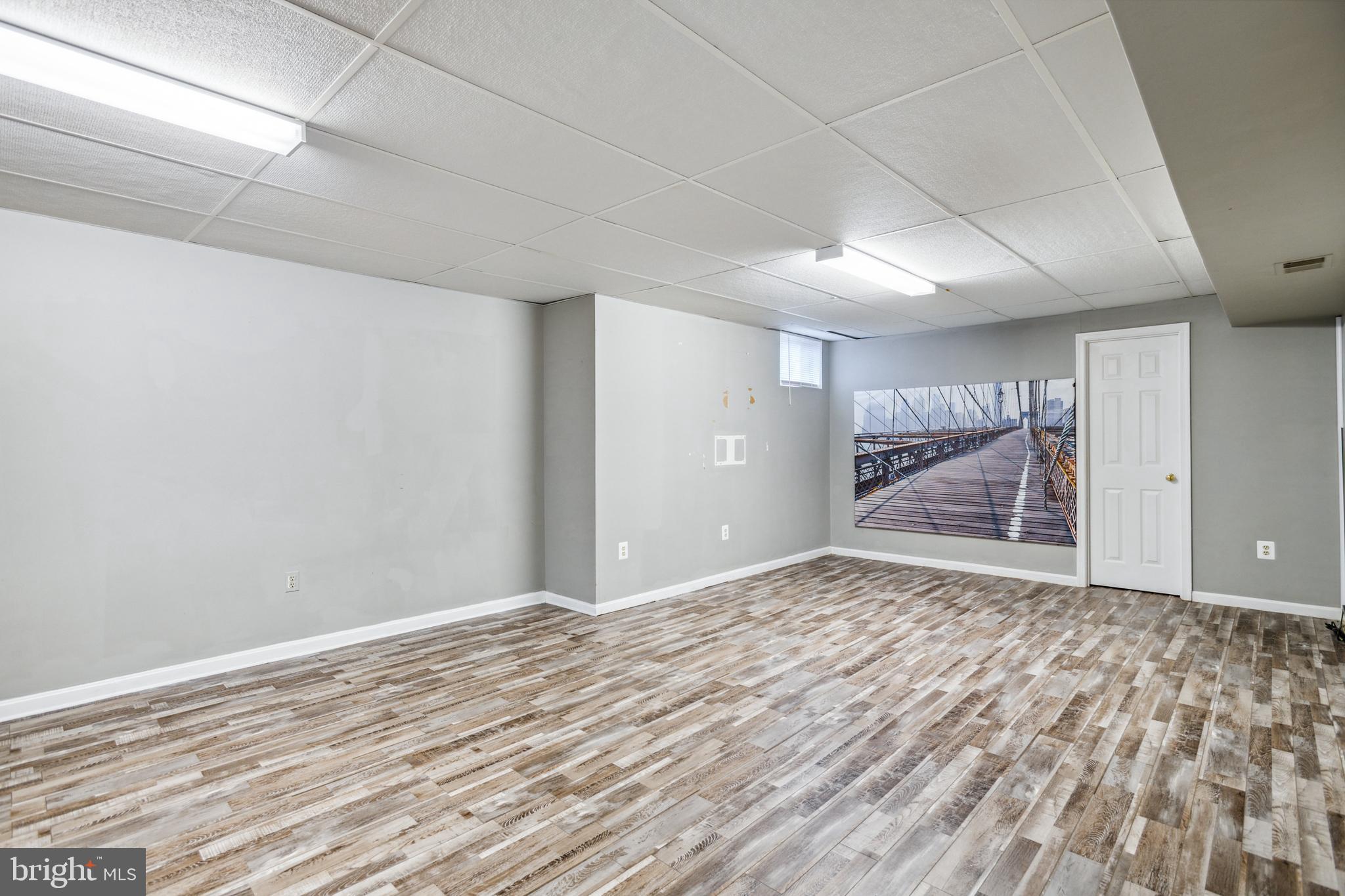 LEE MANOR - Residential Lease