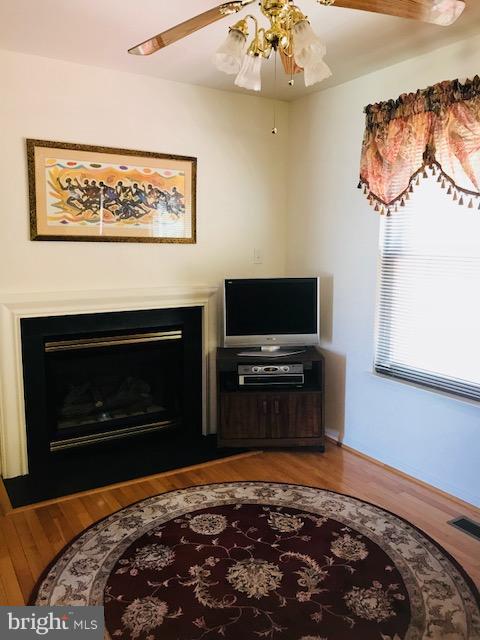 CHARLES CROSSING - Residential