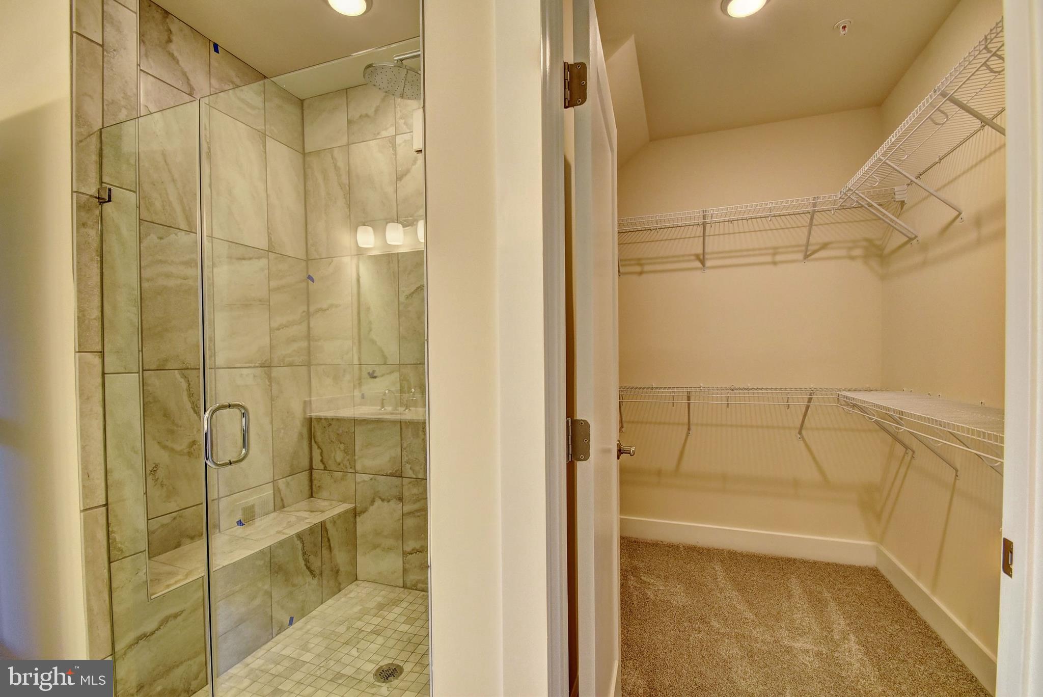 METRO SQUARE - Residential Lease