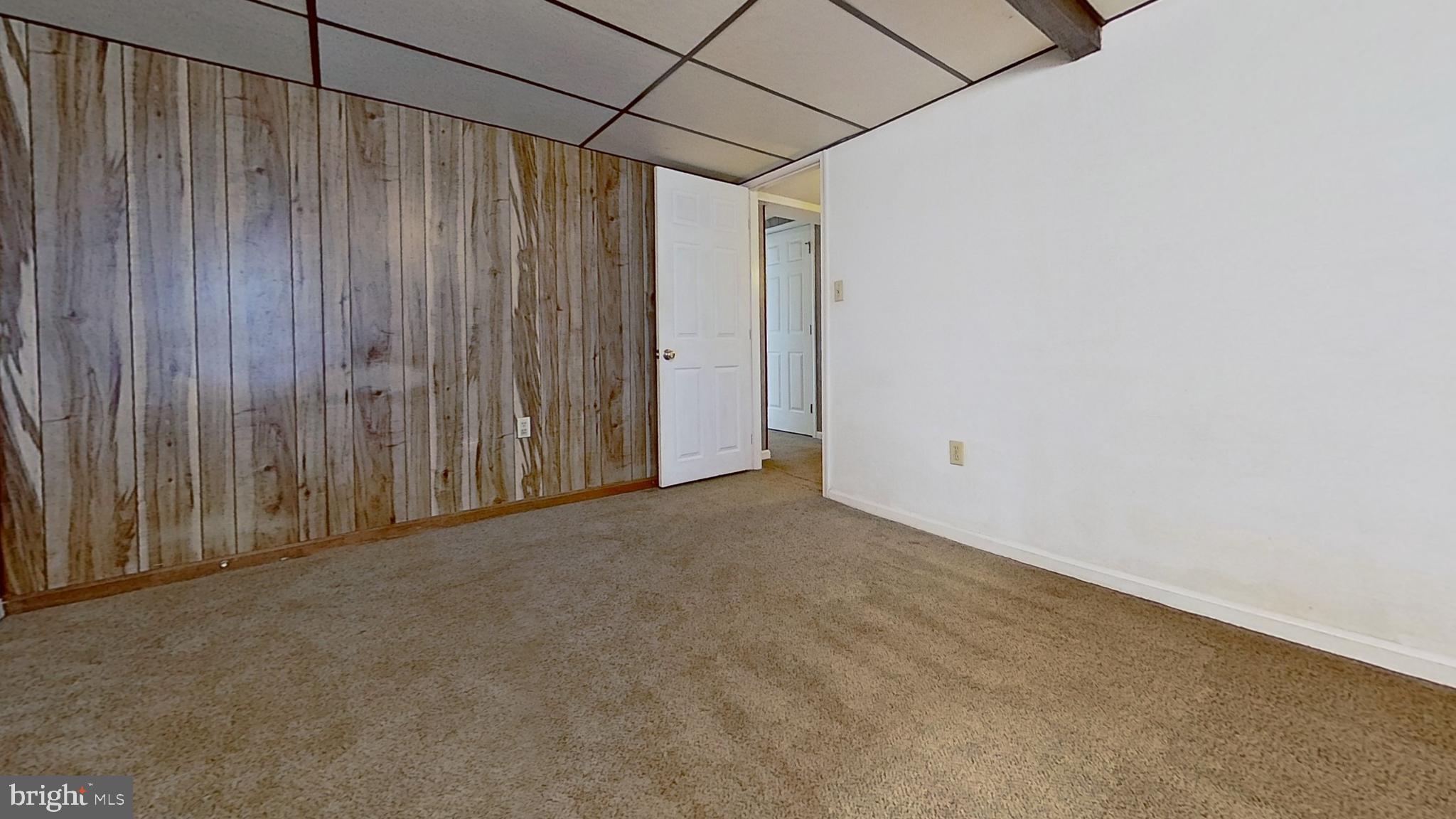 EAST BERLIN - Residential Lease