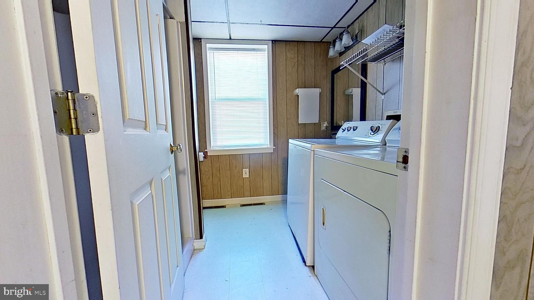 EAST BERLIN - Residential Lease