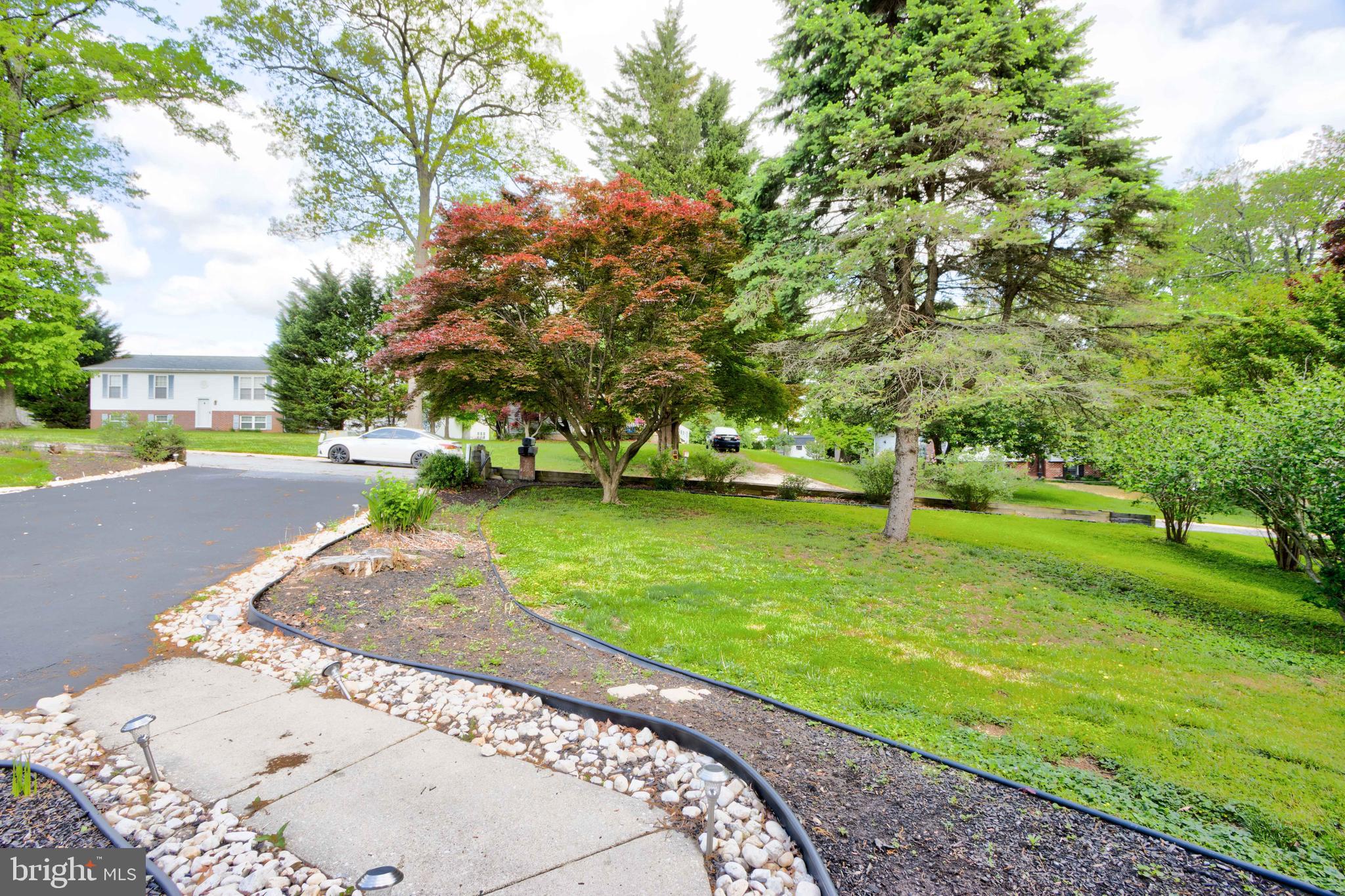 2405 NICKOLES DRIVE