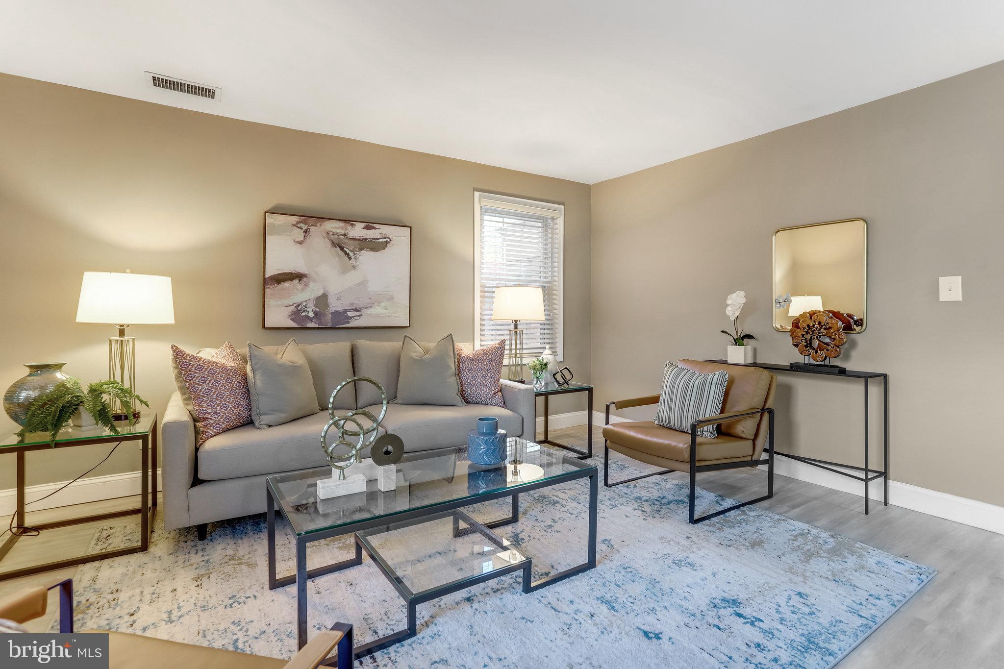 OLD TOWN NORTH - Residential