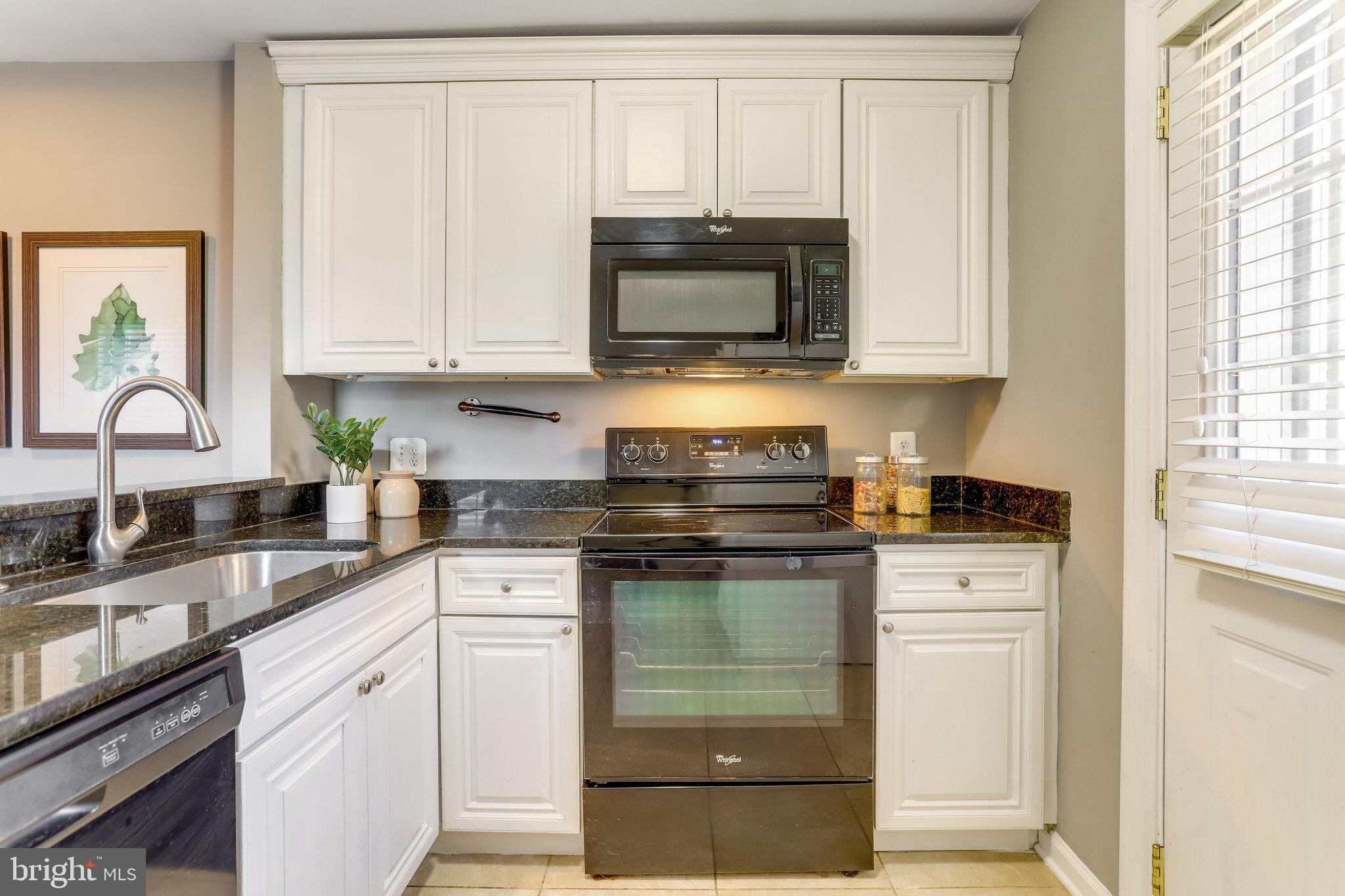 OLD TOWN NORTH - Residential