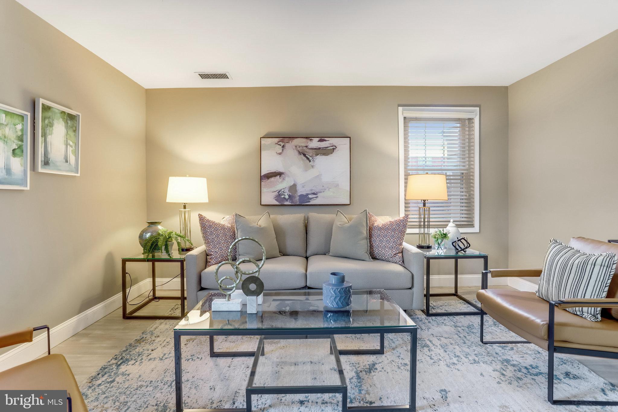 OLD TOWN NORTH - Residential