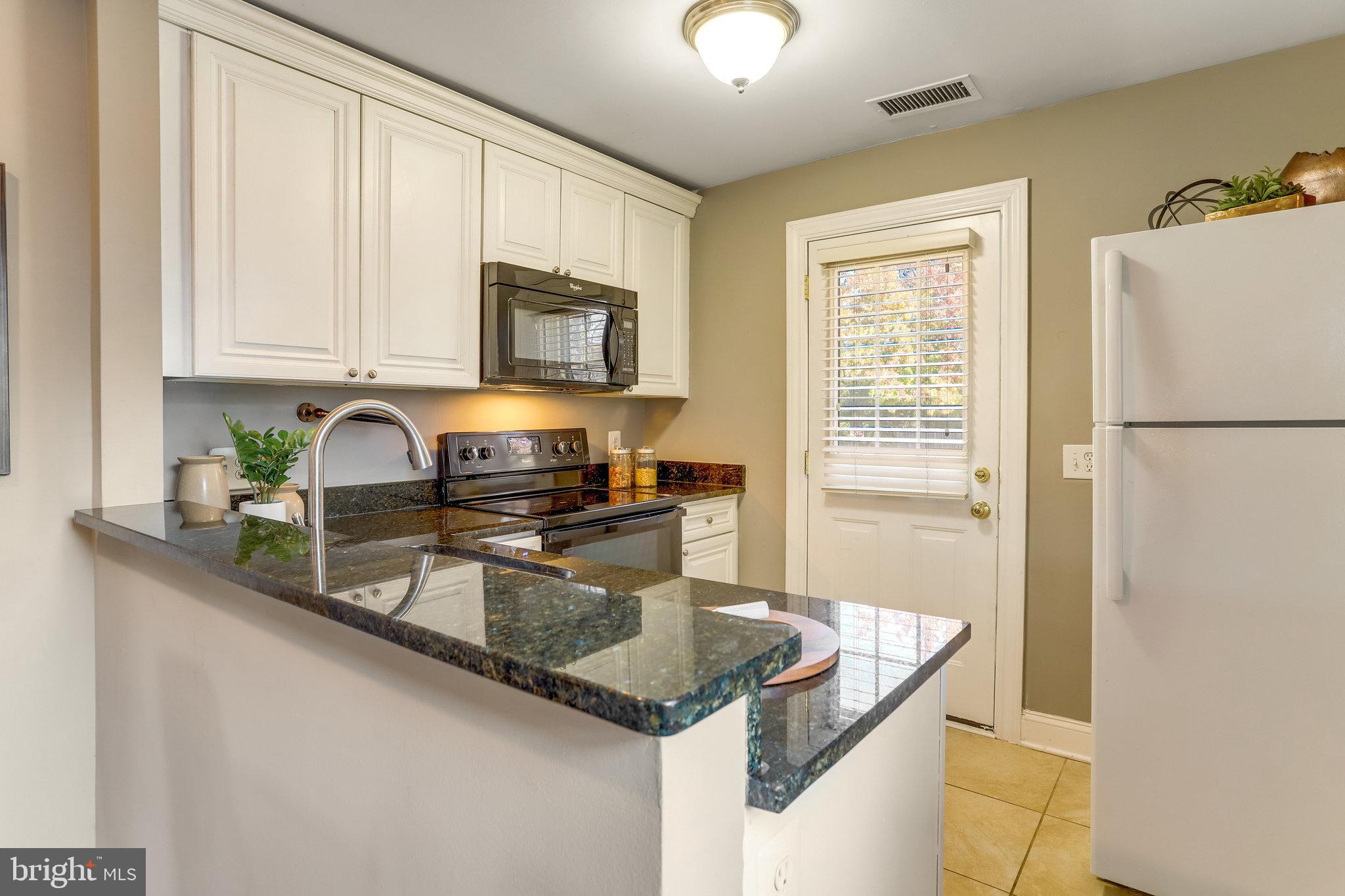 OLD TOWN NORTH - Residential