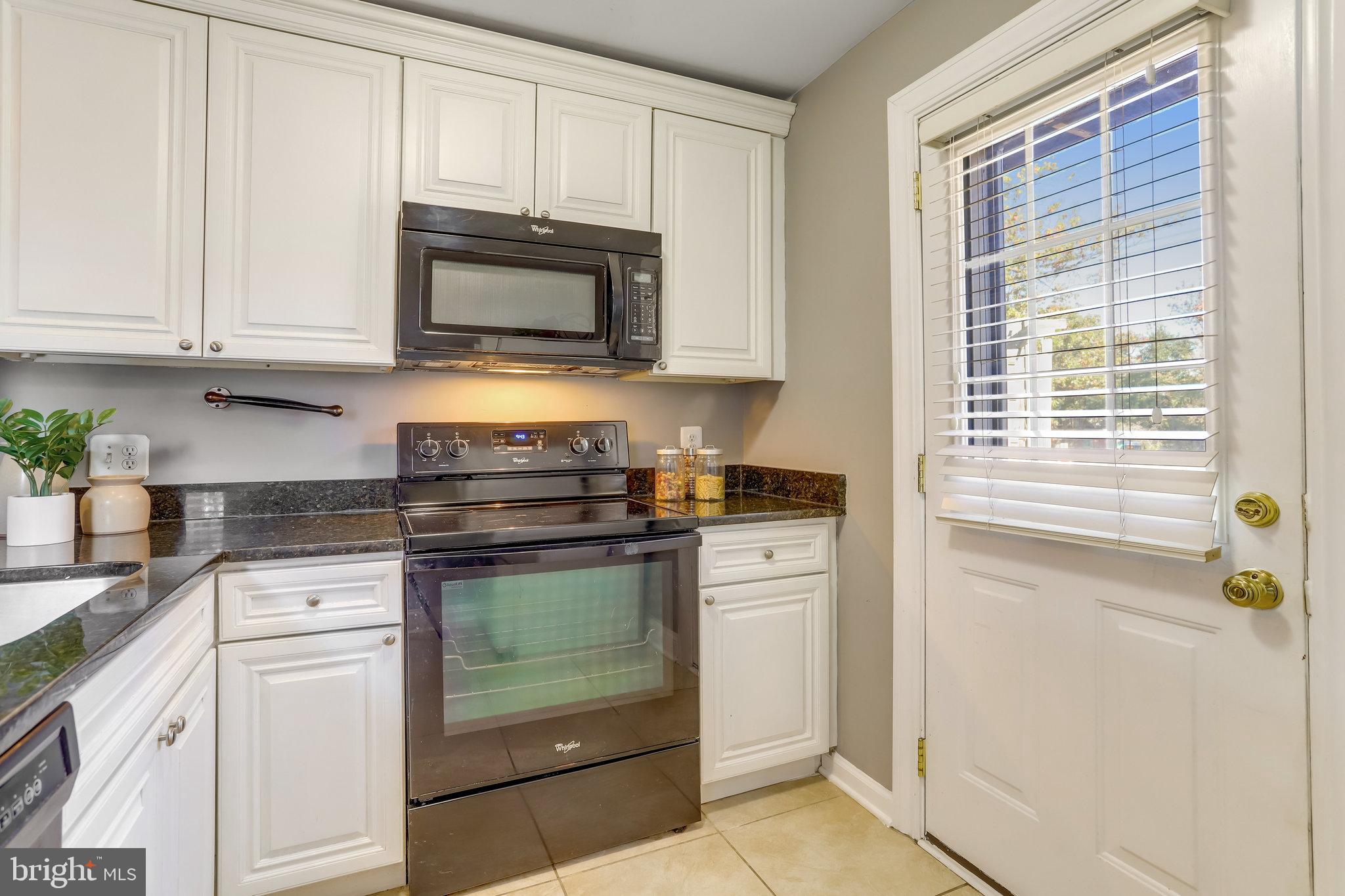 OLD TOWN NORTH - Residential