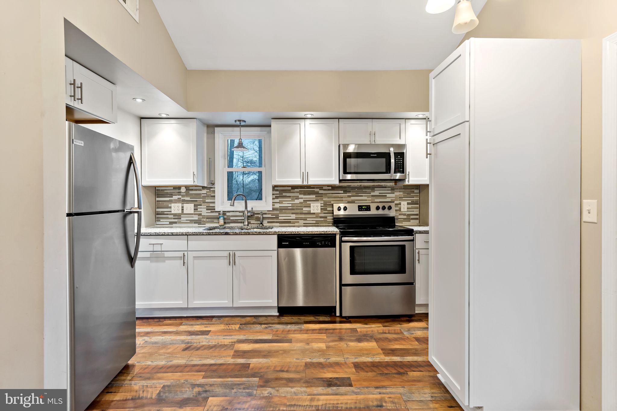 GLENWOOD FOREST - Residential