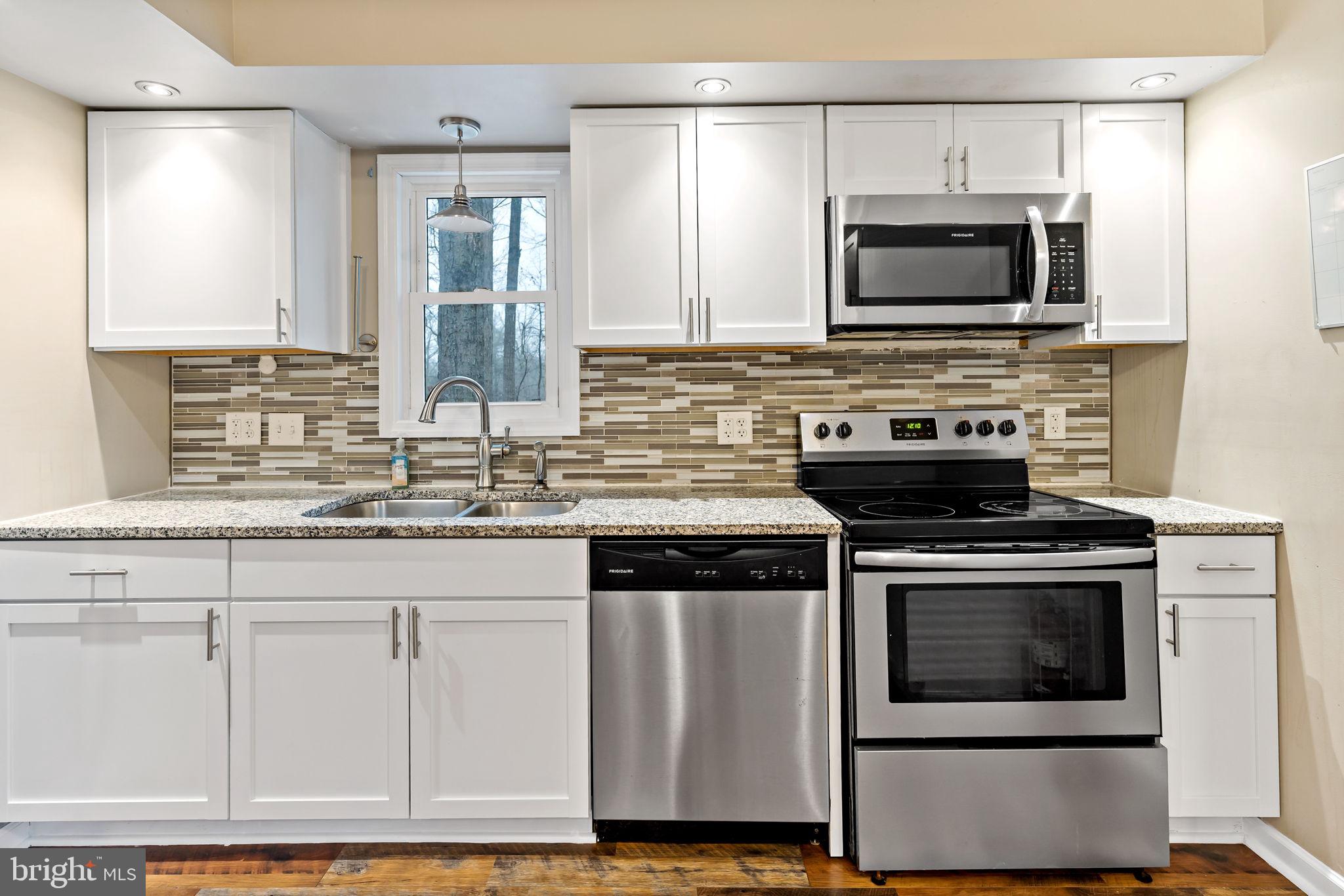 GLENWOOD FOREST - Residential