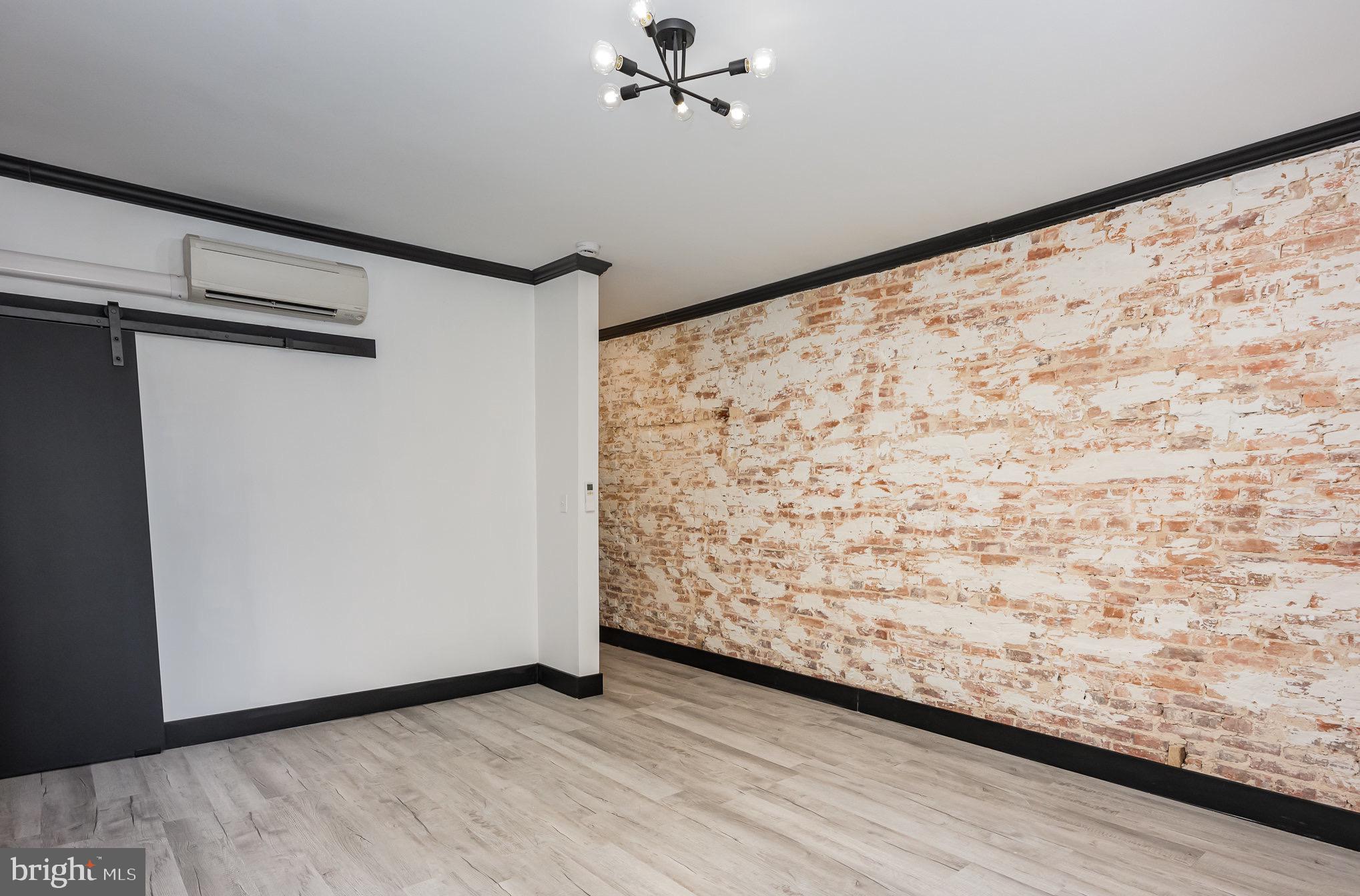 HAMPDEN HISTORIC DISTRICT - Residential Lease