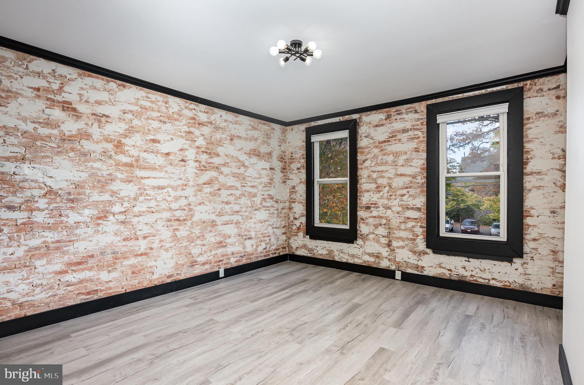 HAMPDEN HISTORIC DISTRICT - Residential Lease