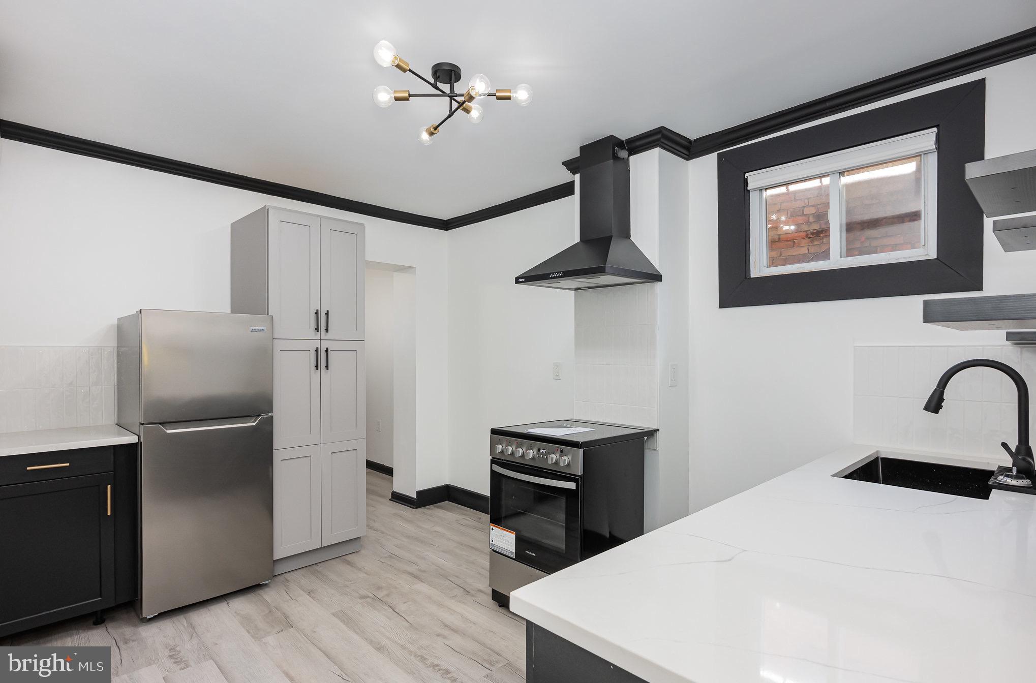 HAMPDEN HISTORIC DISTRICT - Residential Lease