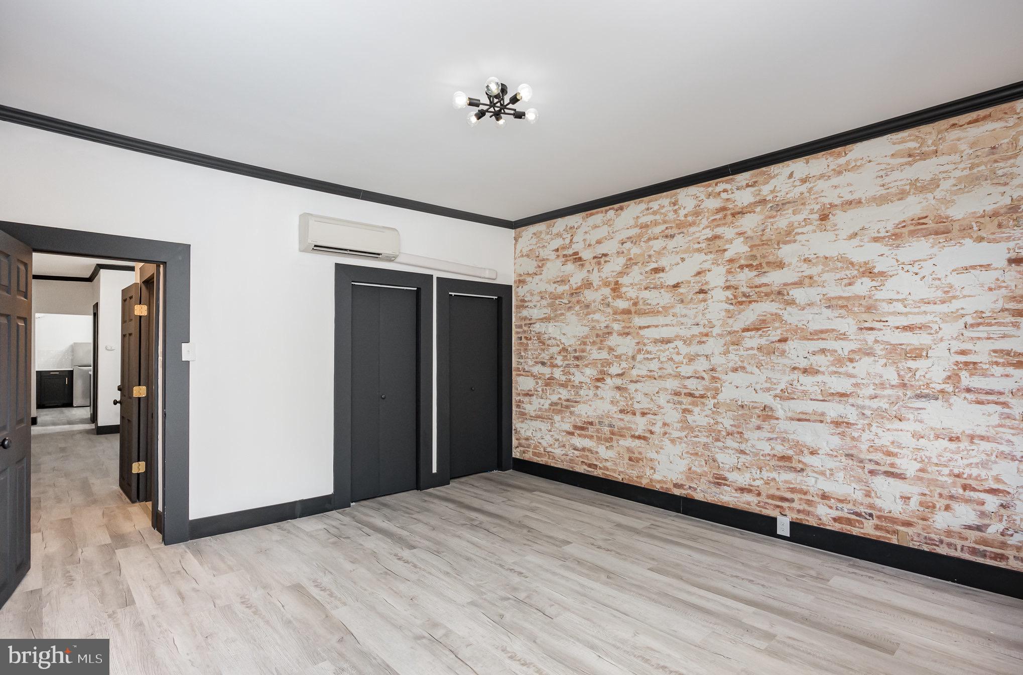 HAMPDEN HISTORIC DISTRICT - Residential Lease