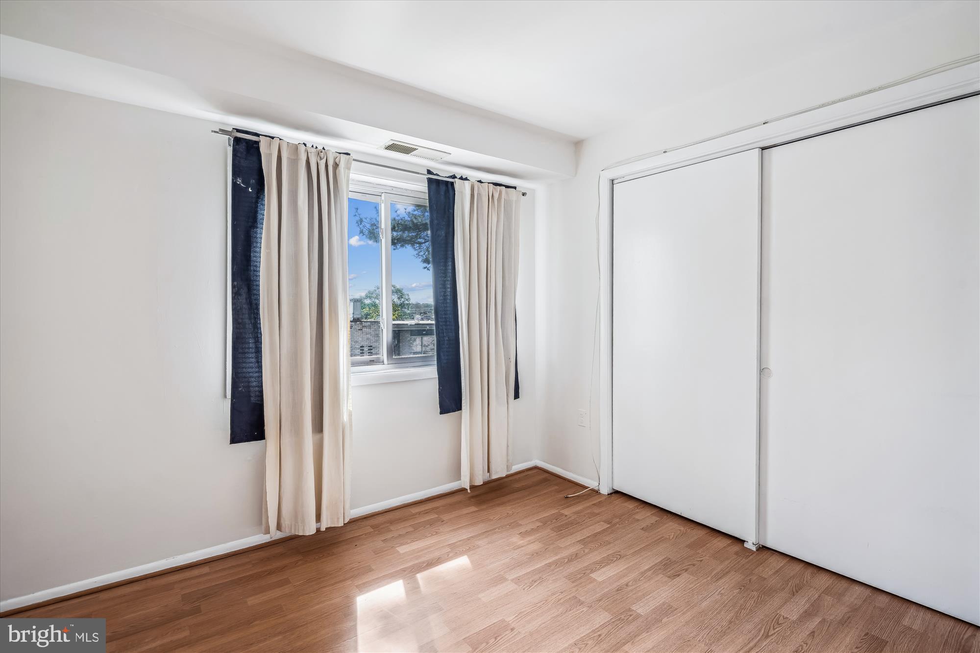 ADELPHI TERRACE - Residential Lease