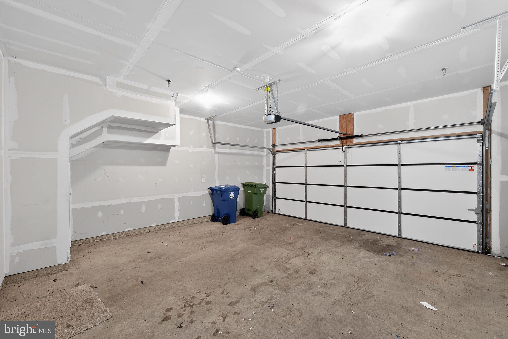 MEDFIELD - Residential