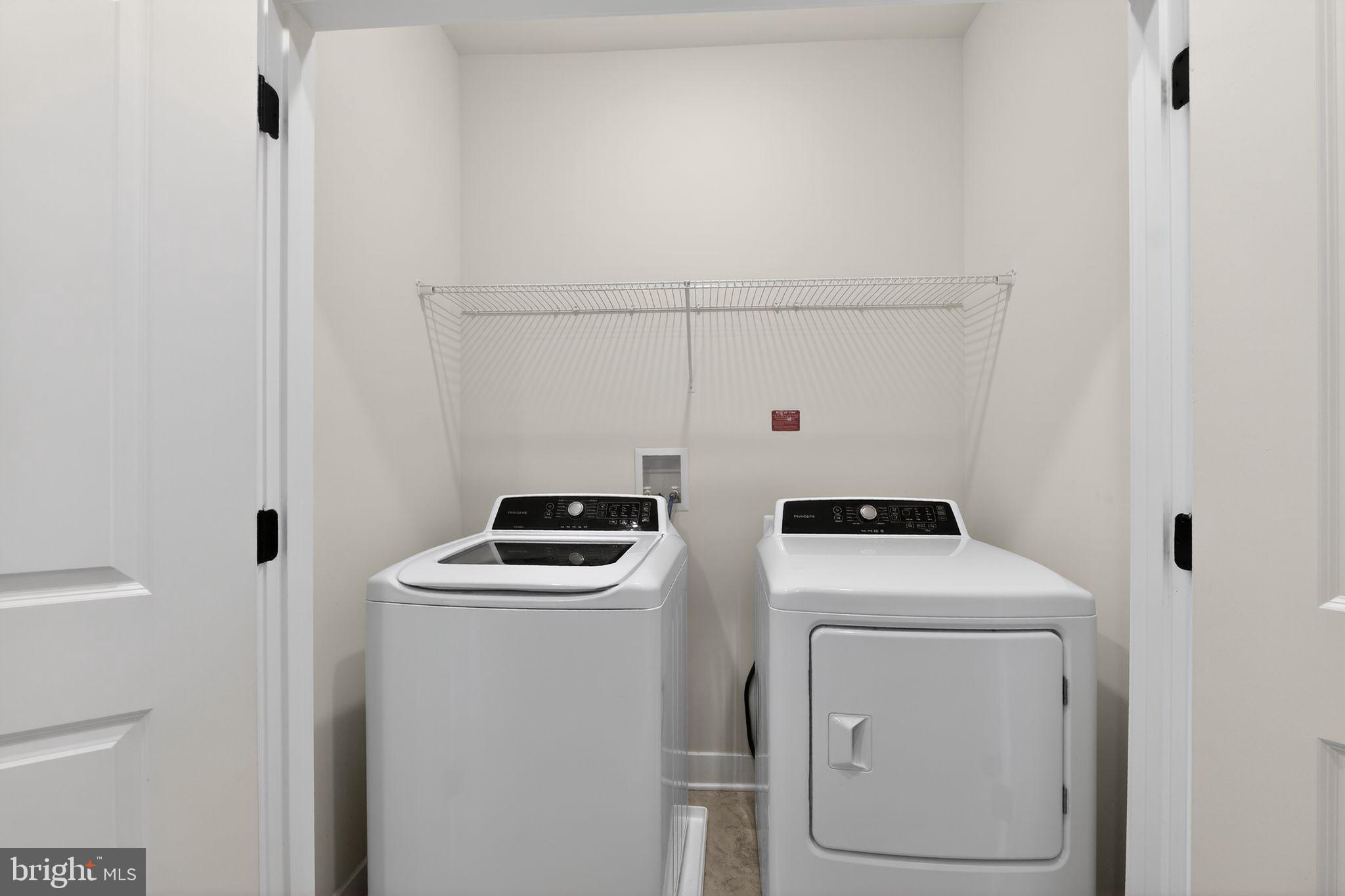 MEDFIELD - Residential