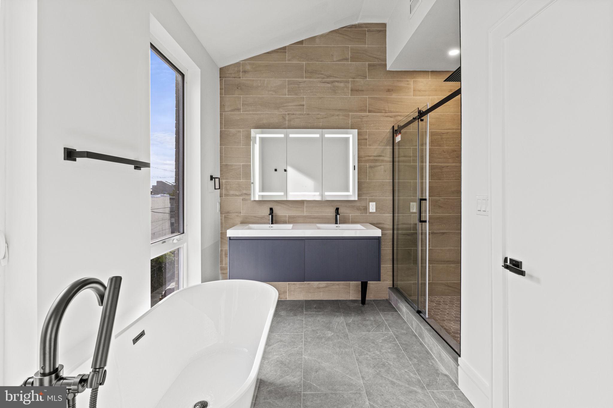 POINT BREEZE - Residential Lease