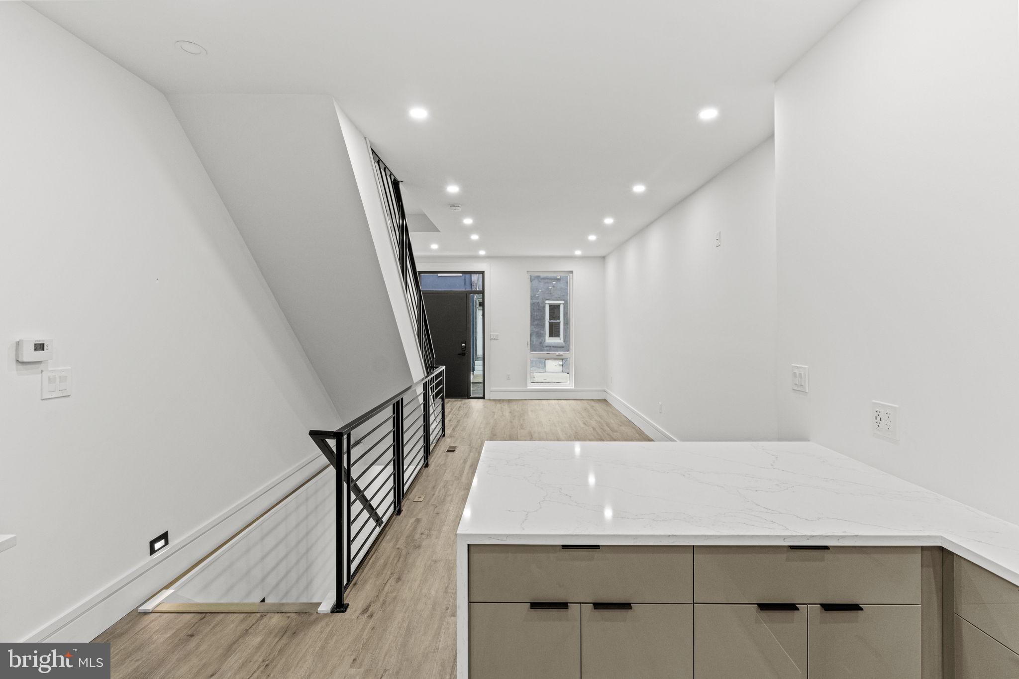 POINT BREEZE - Residential Lease