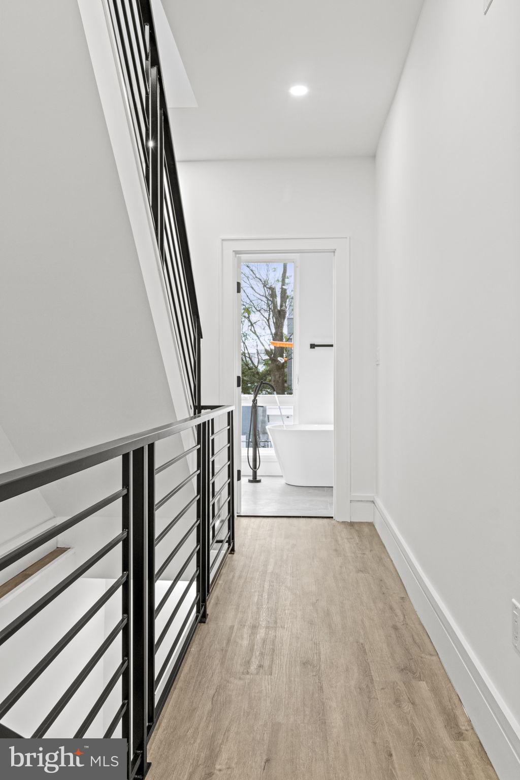 POINT BREEZE - Residential Lease