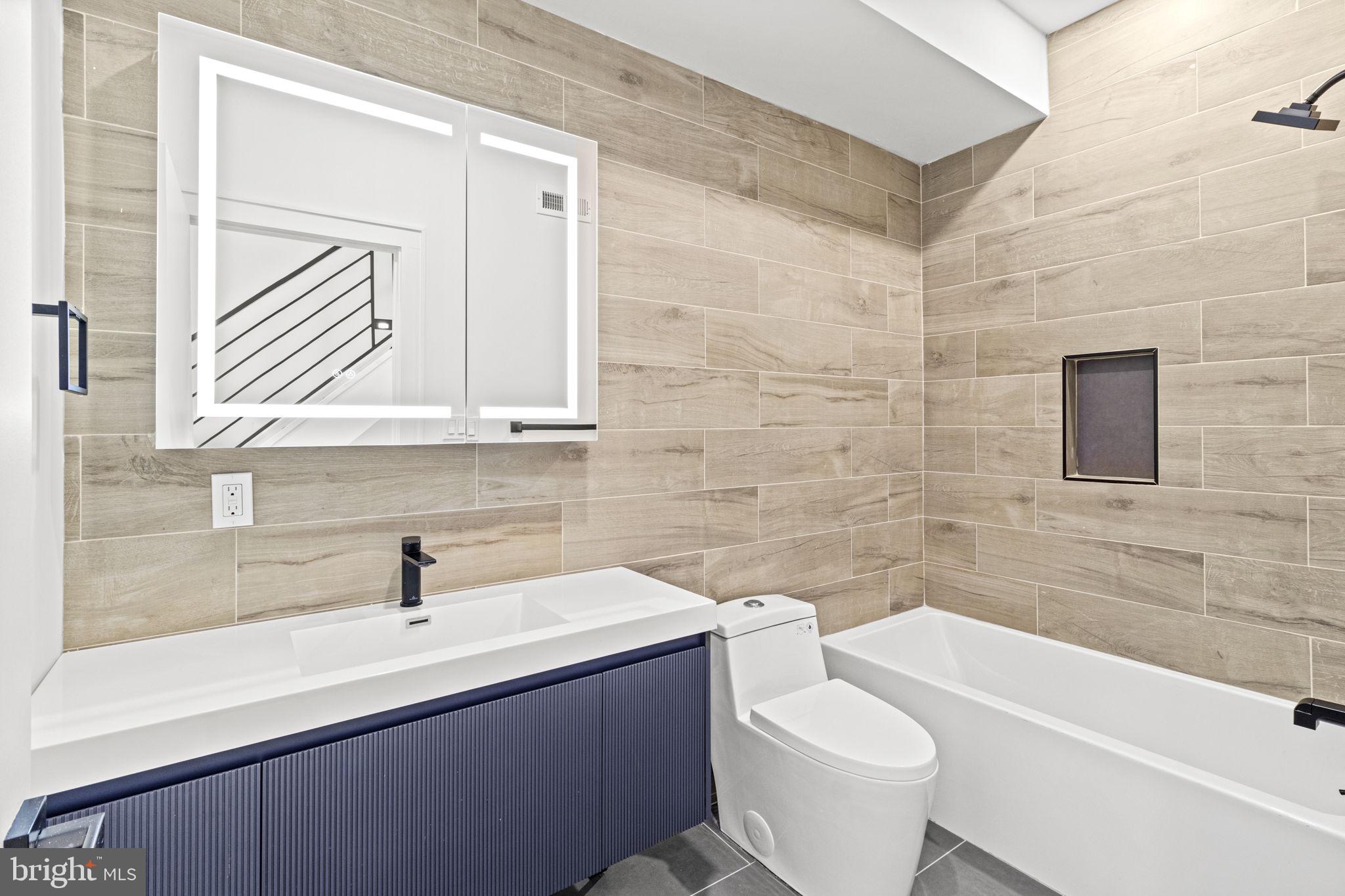 POINT BREEZE - Residential Lease