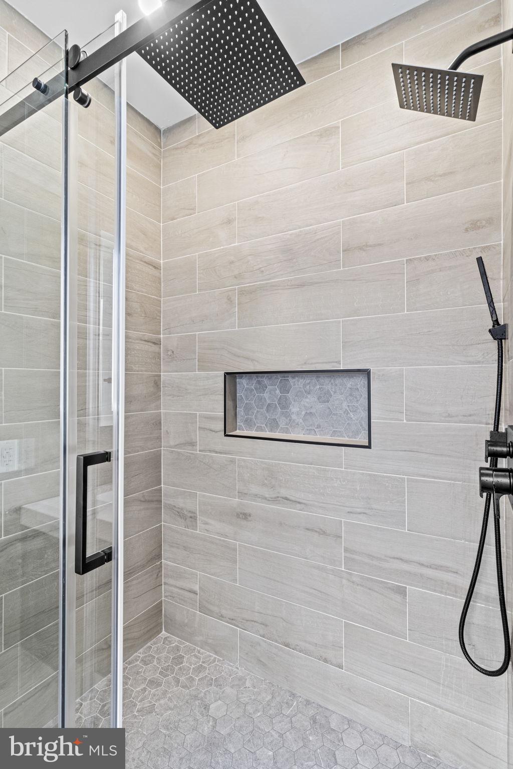 POINT BREEZE - Residential Lease