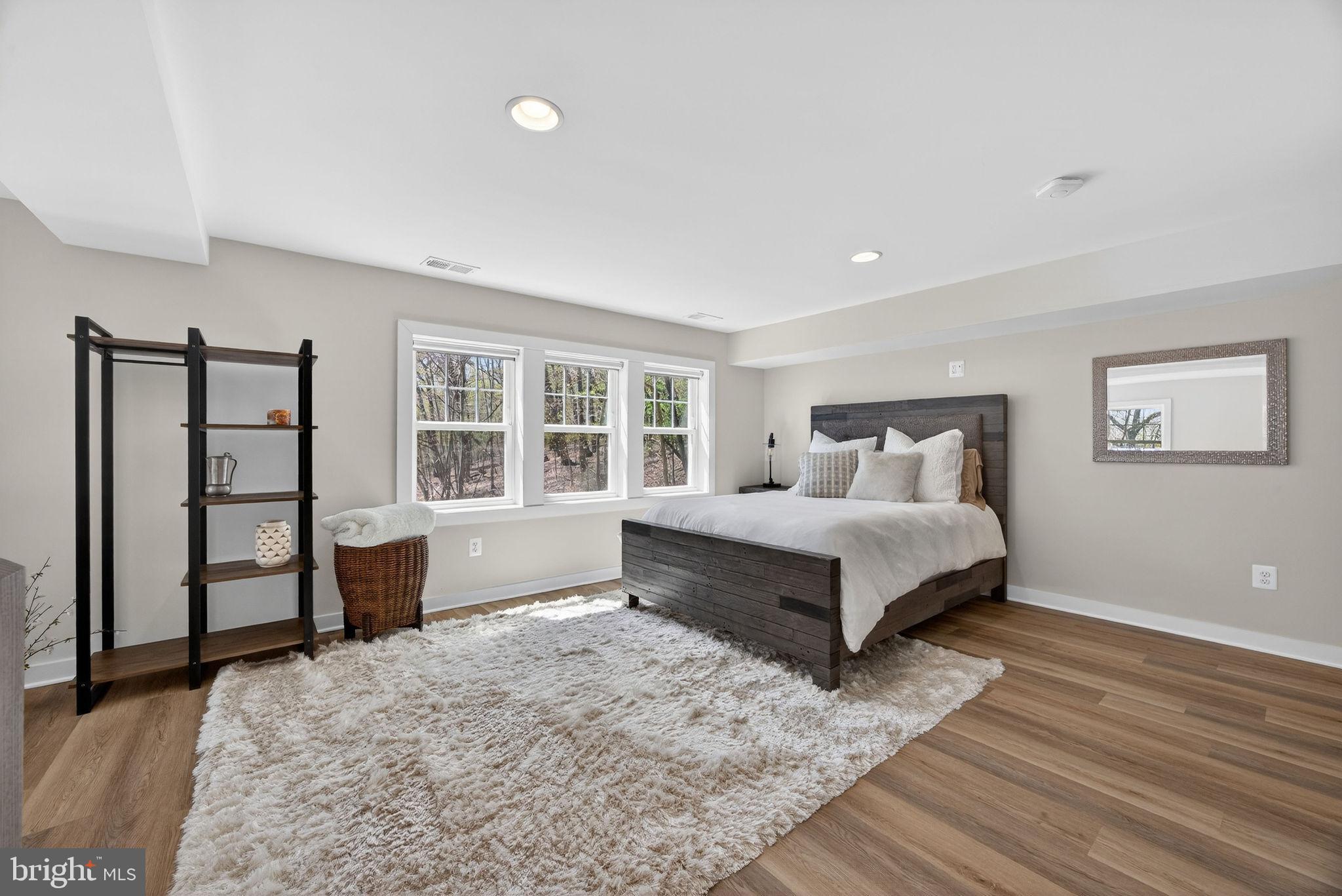 BULL RUN MOUNTAIN ESTATE - Residential