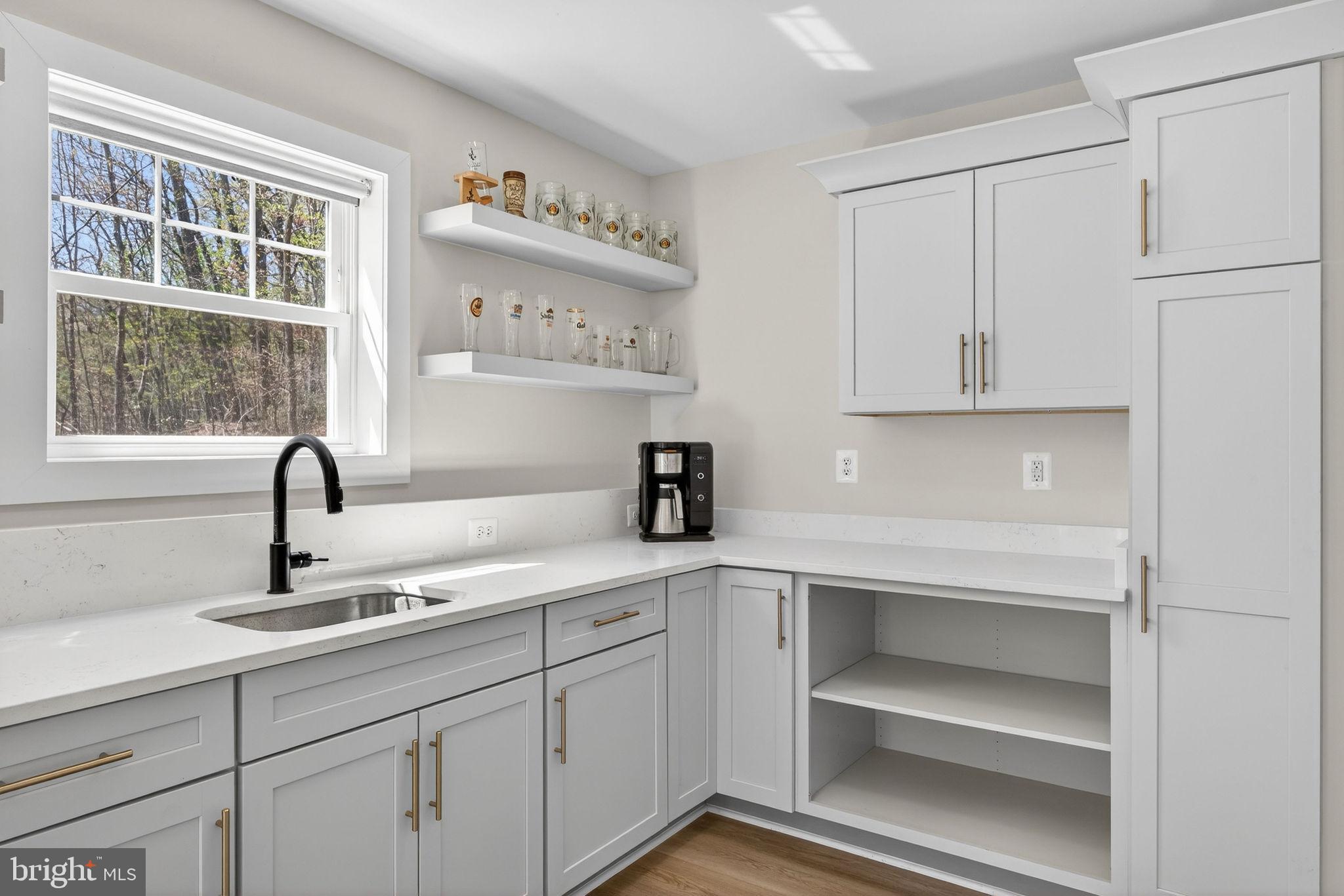 BULL RUN MOUNTAIN ESTATE - Residential