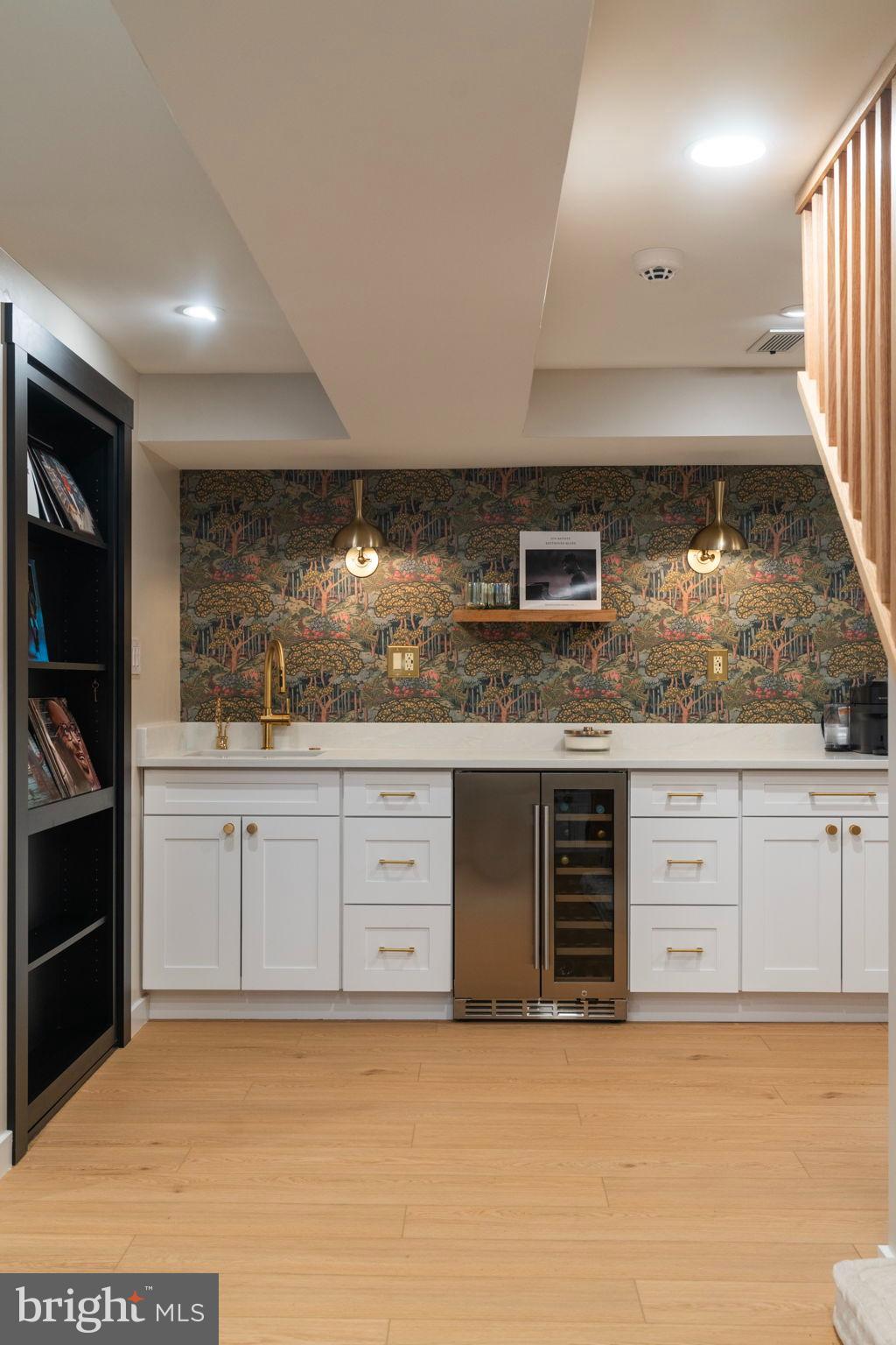 WOODSIDE - Residential