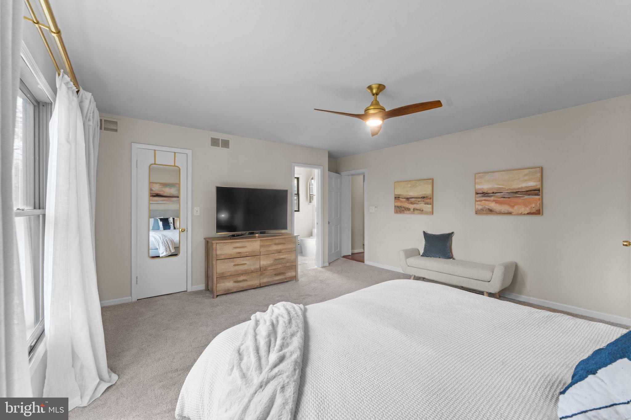 WOODSIDE - Residential